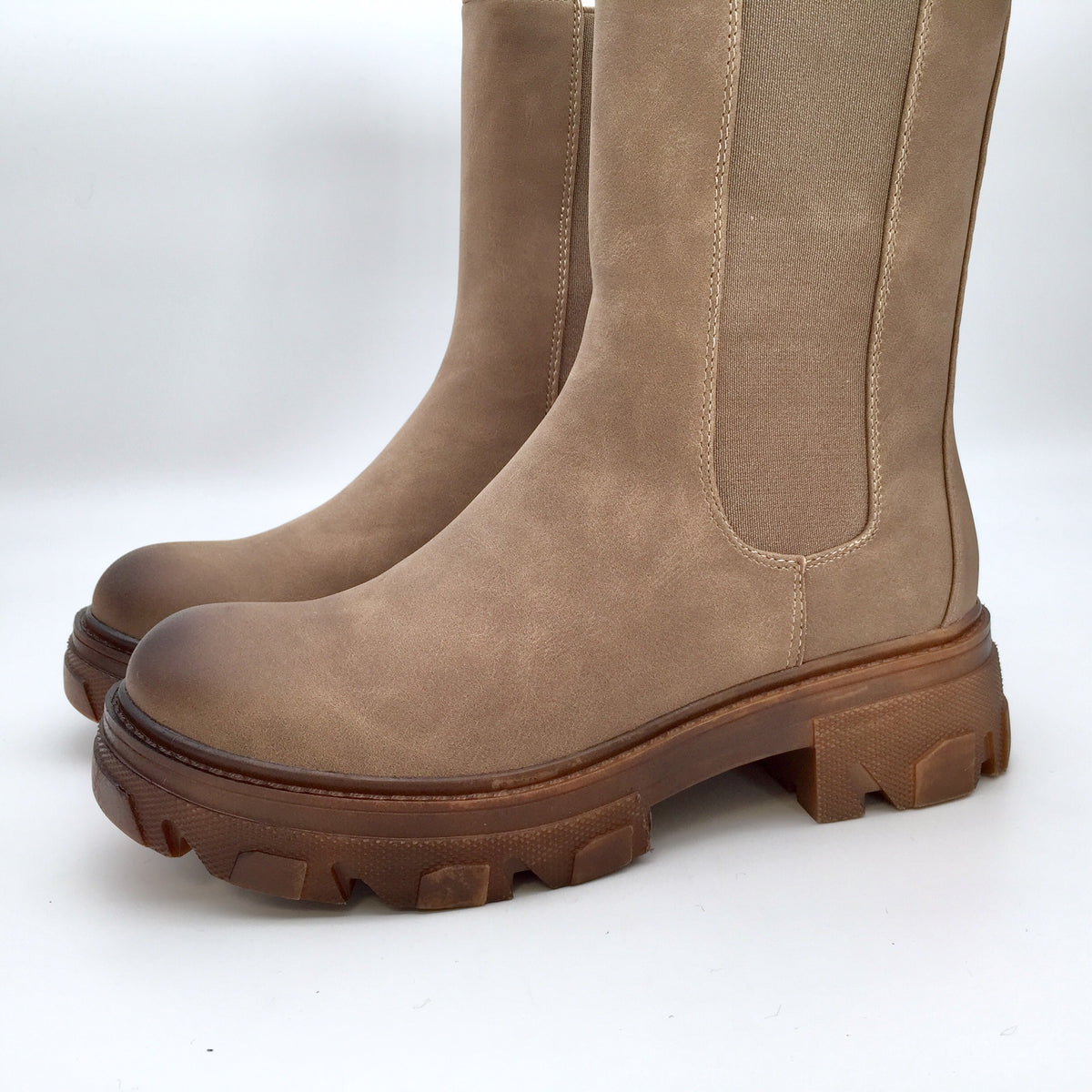 Boots Faded Front