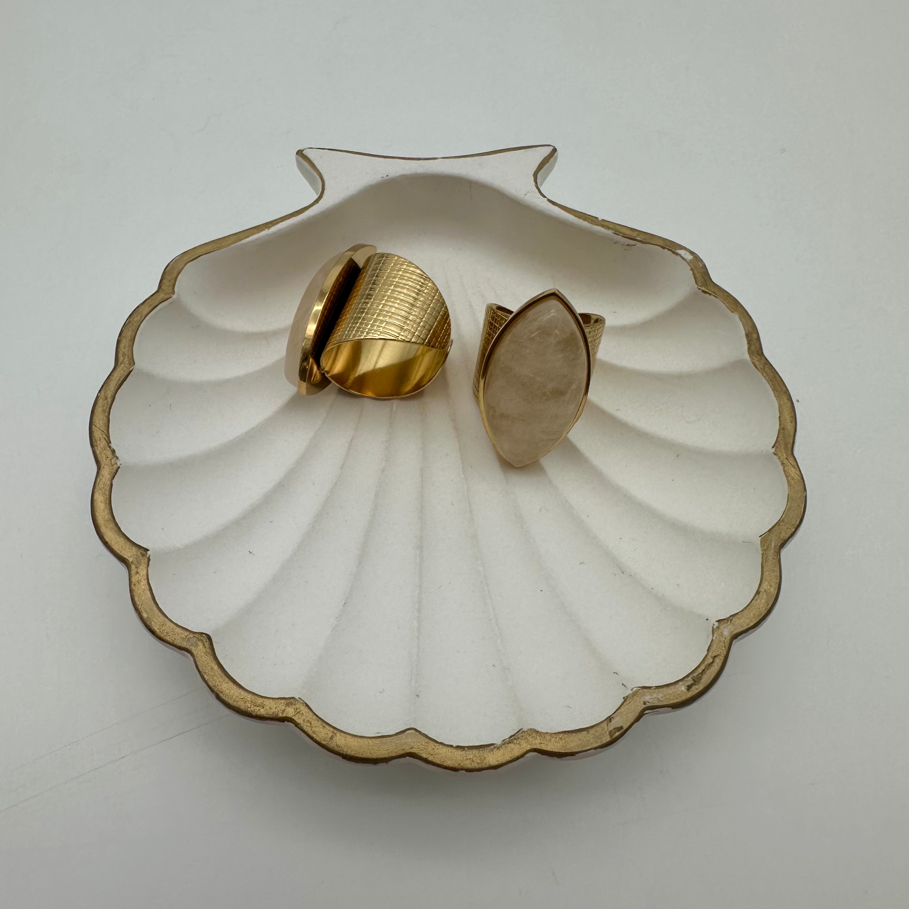 Ring Pointy Oval