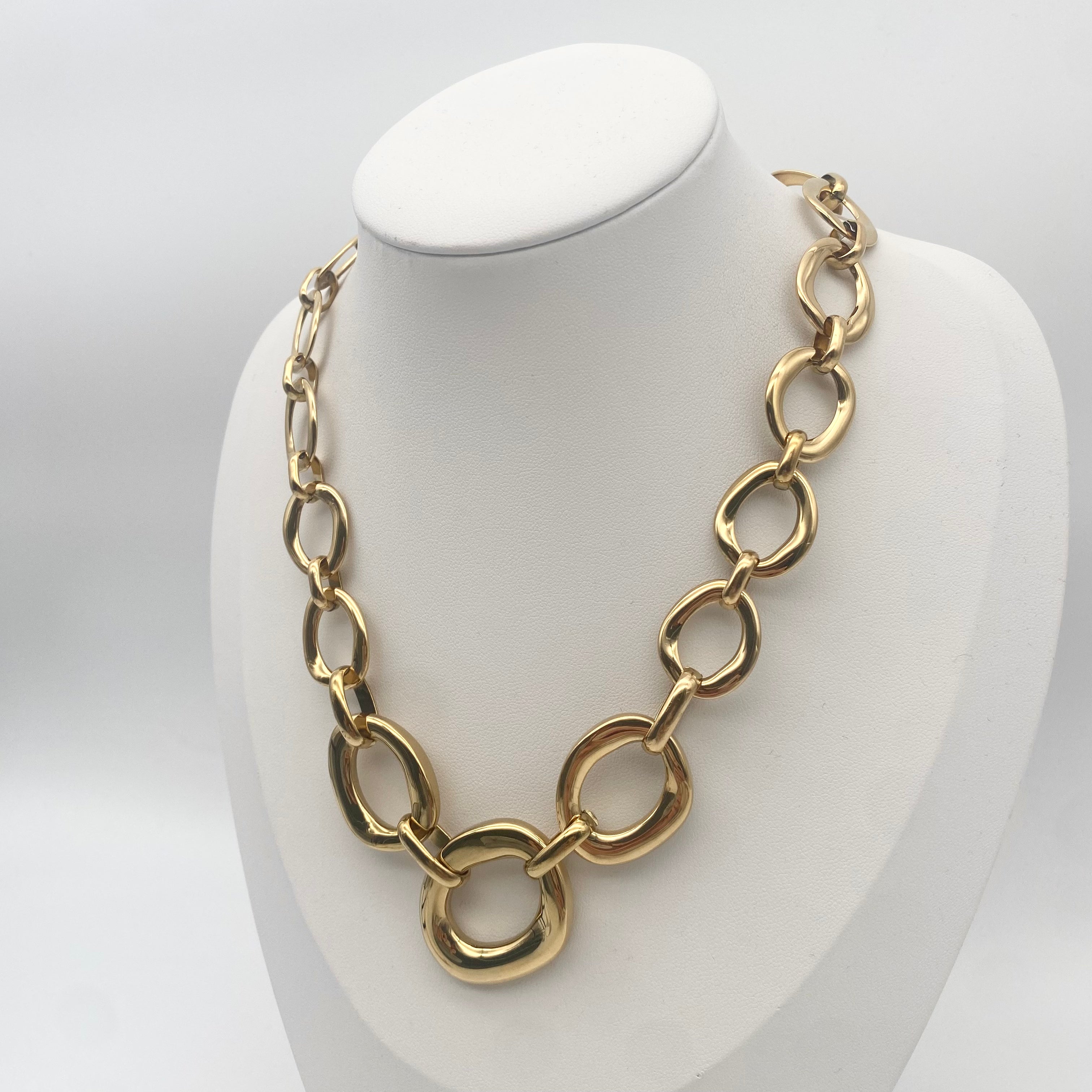 Kette Irregular Circles