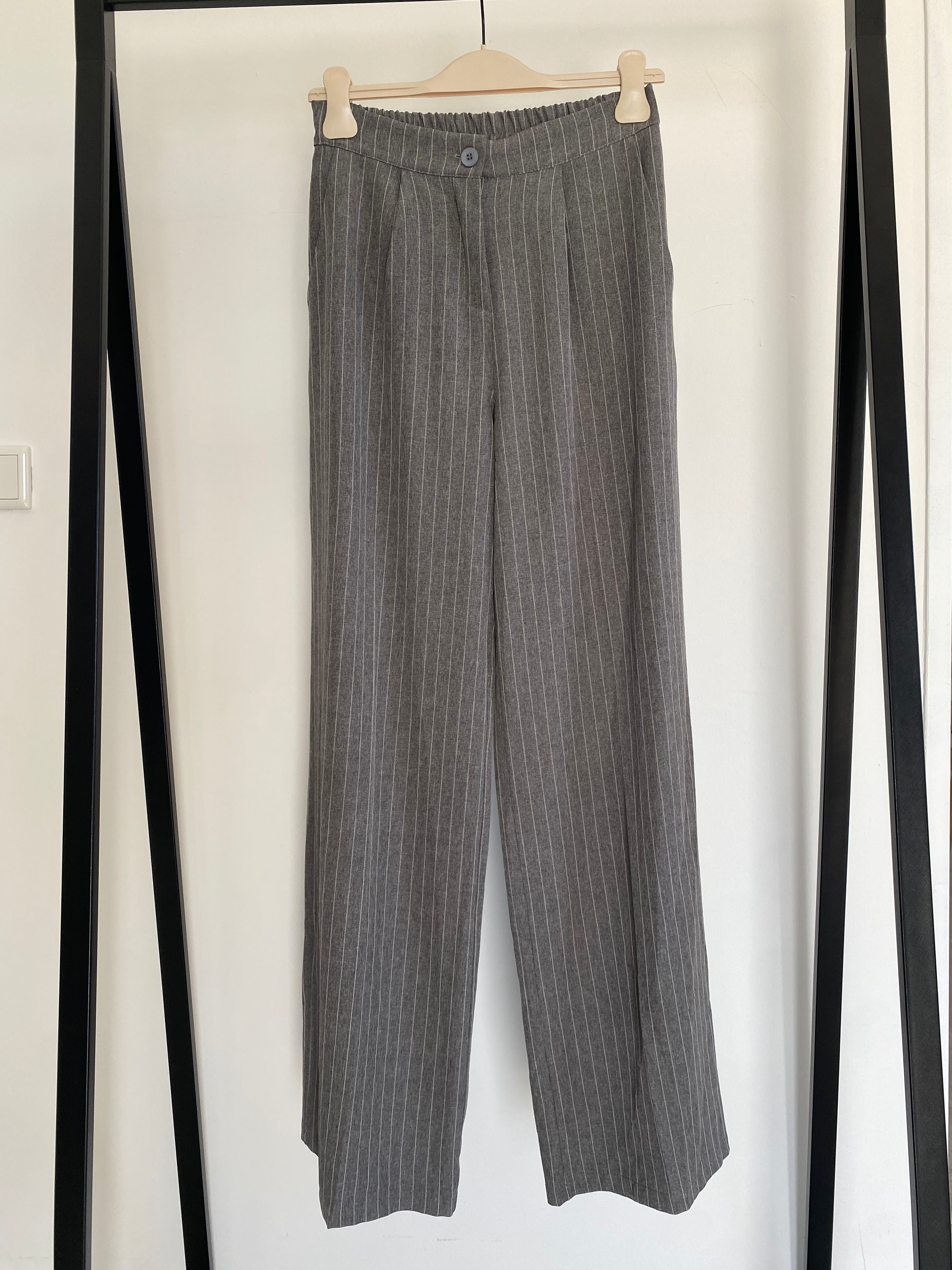 Everyday Hose Pin Stripes