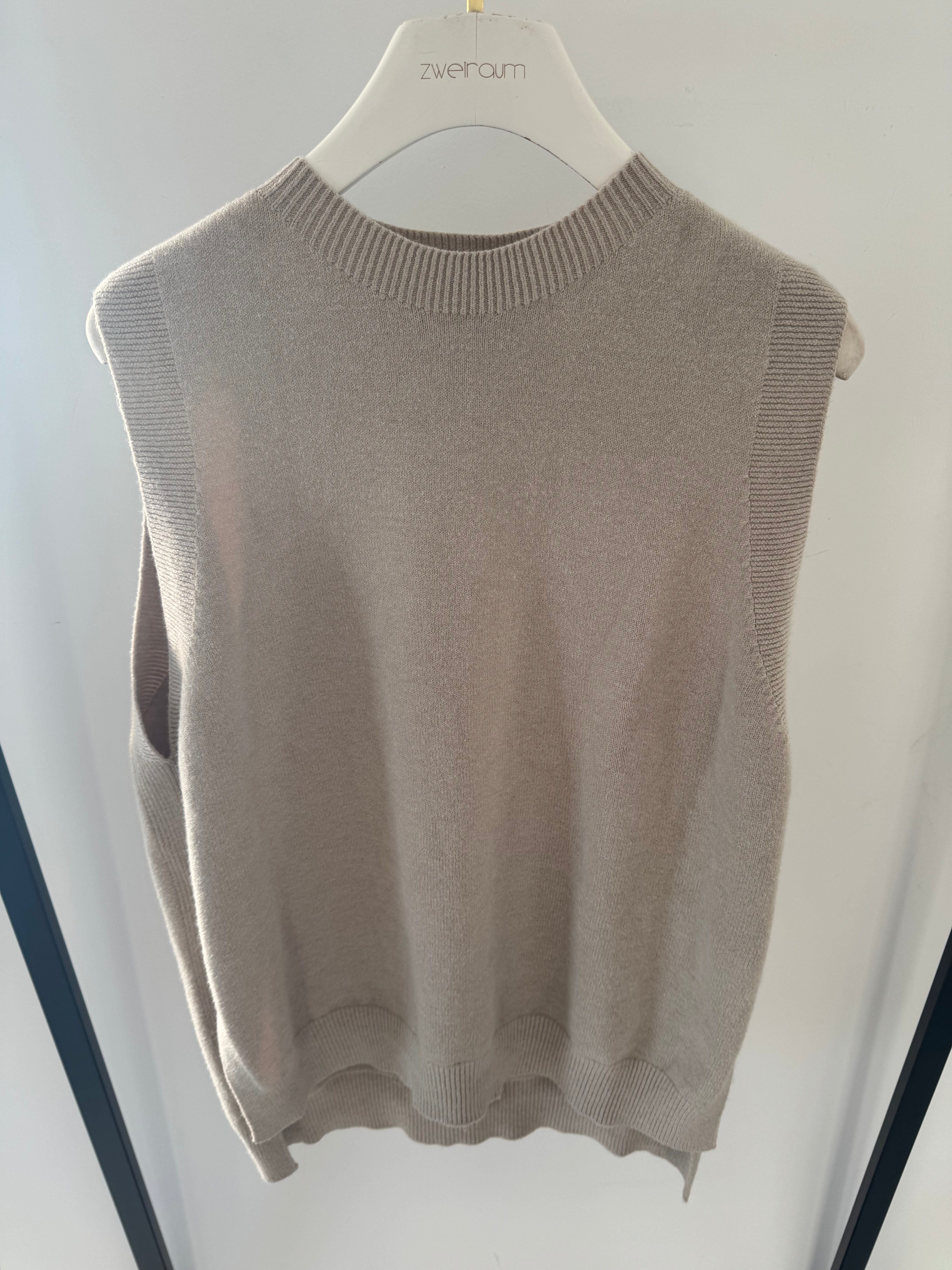 Loose Pullunder Feinstrick mit seitlichem Schlitz