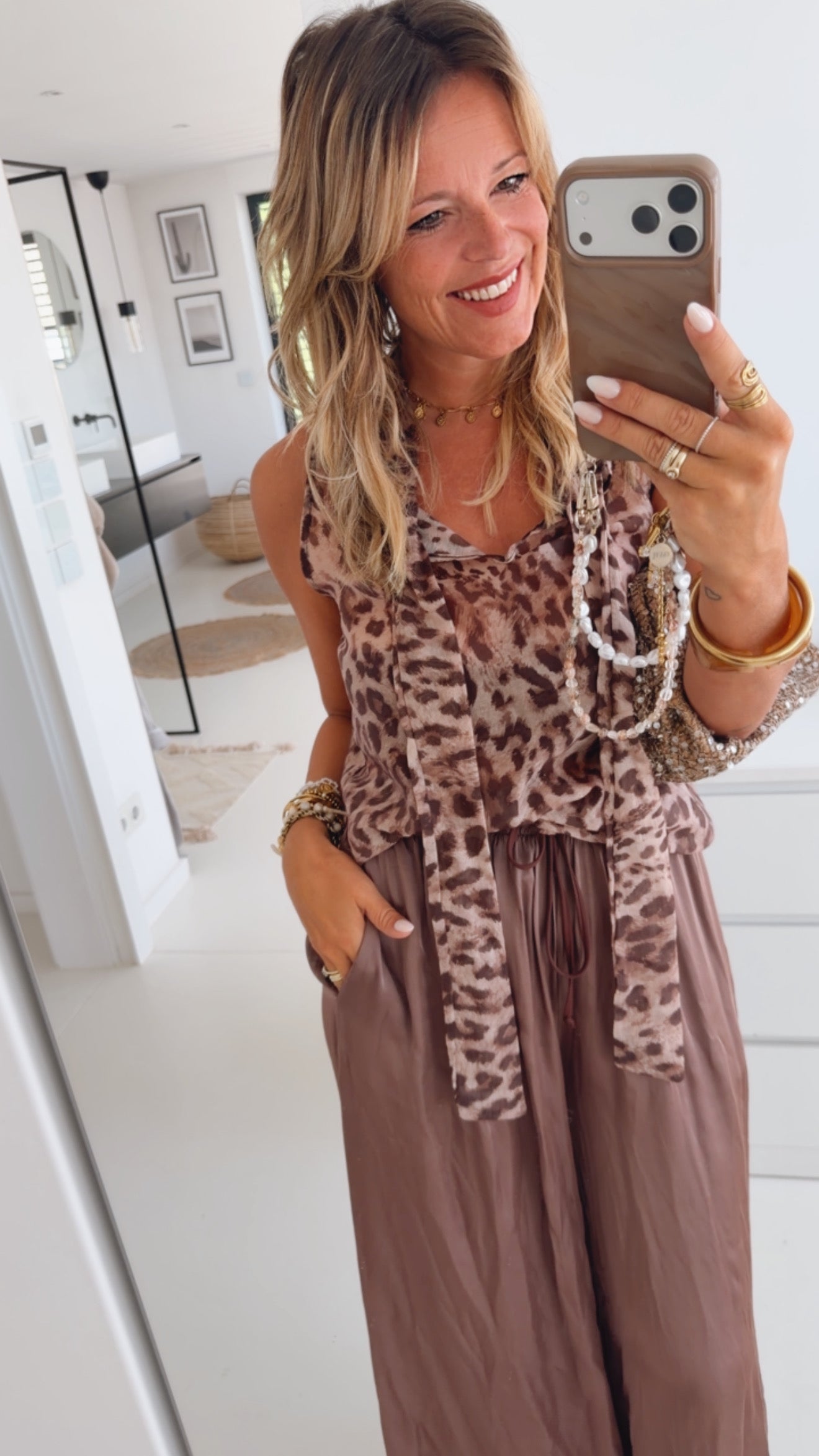 Leo Top mit Schleife