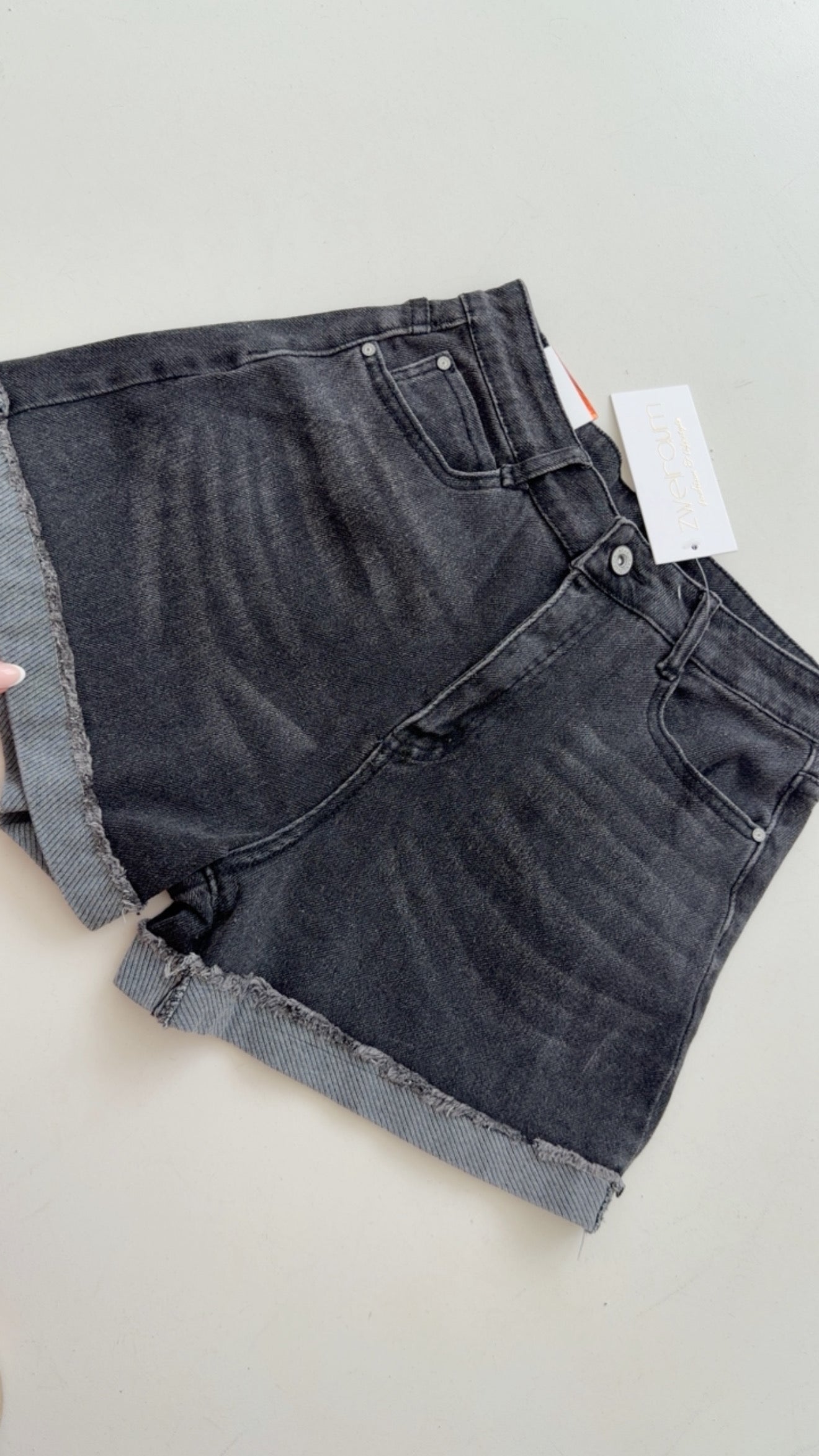 Jeans Shorts mit Umschlag