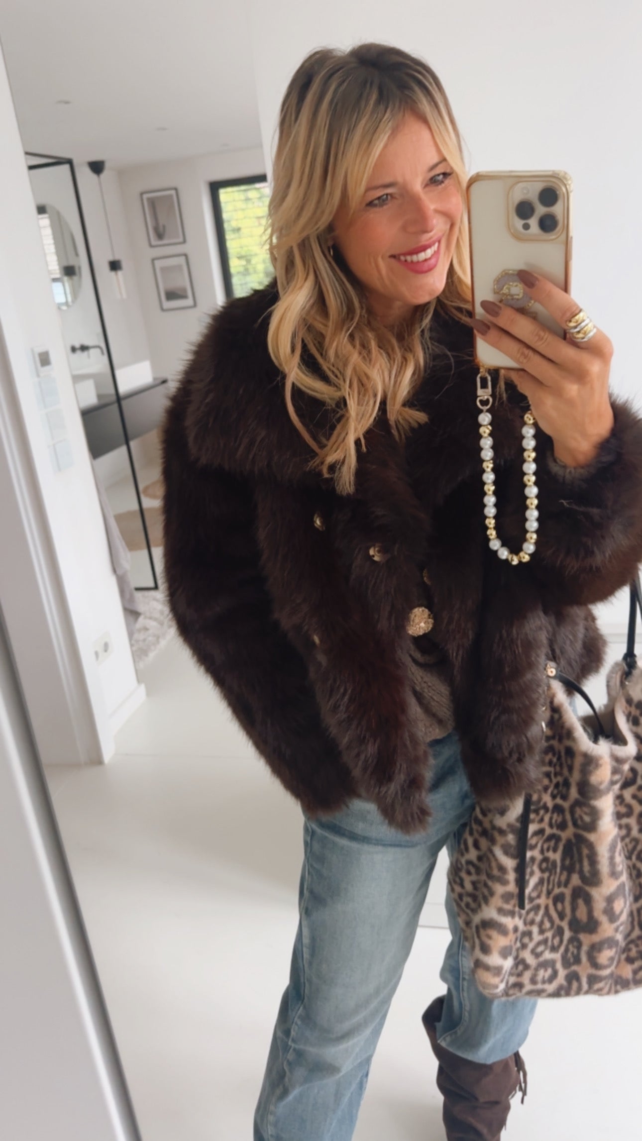 Fell Jacke Big Collar