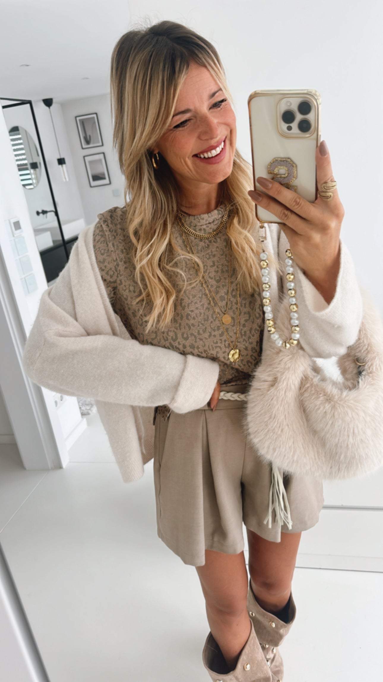 Strickjacke Essential