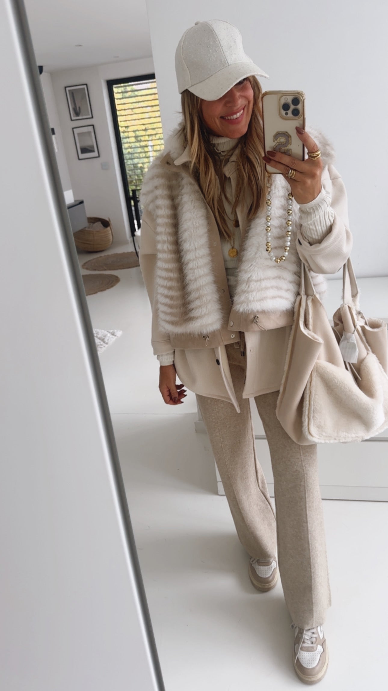 Midi Kuschel Weste Zebra a like