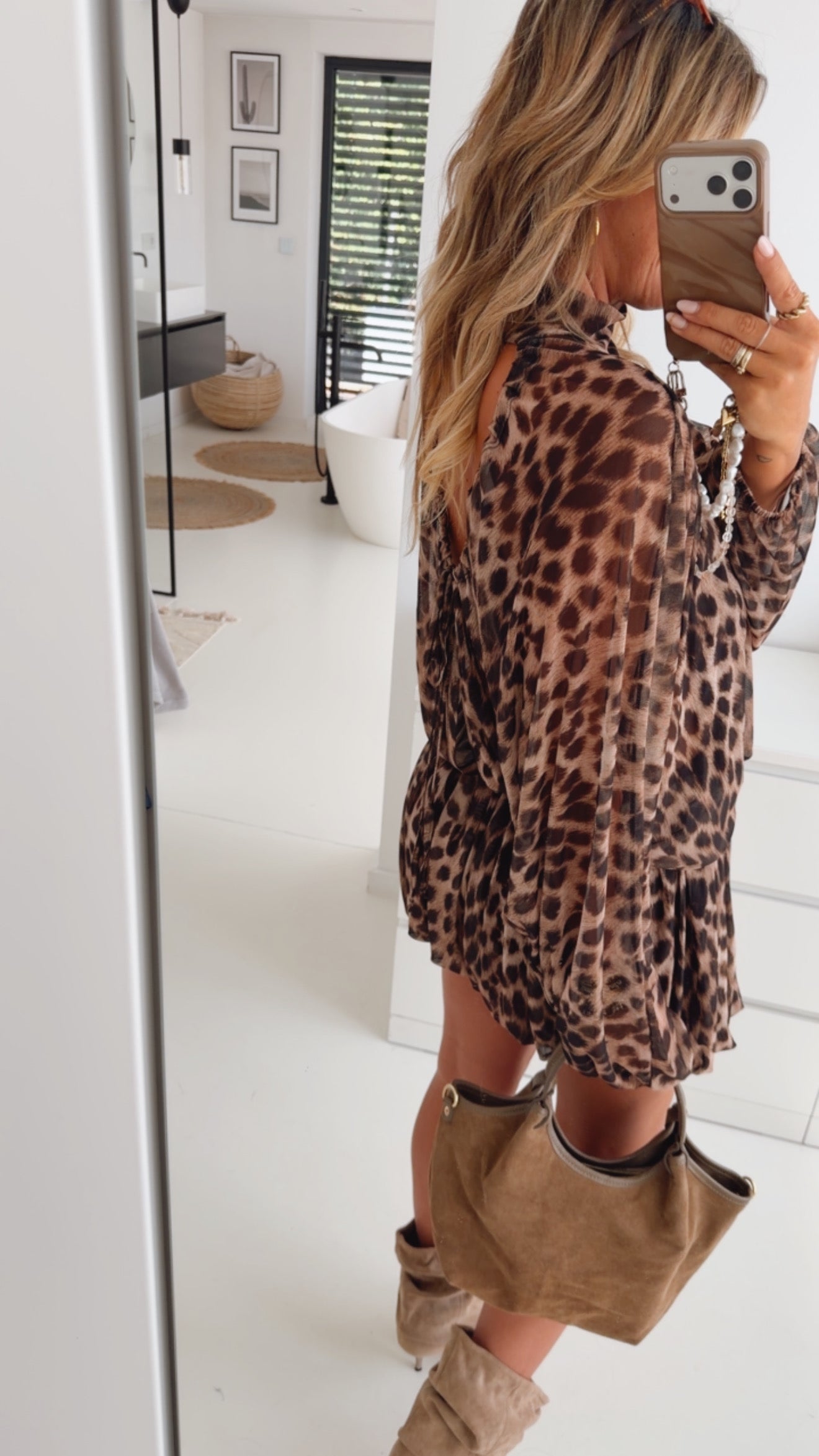 Leo Kleid Fancy Back
