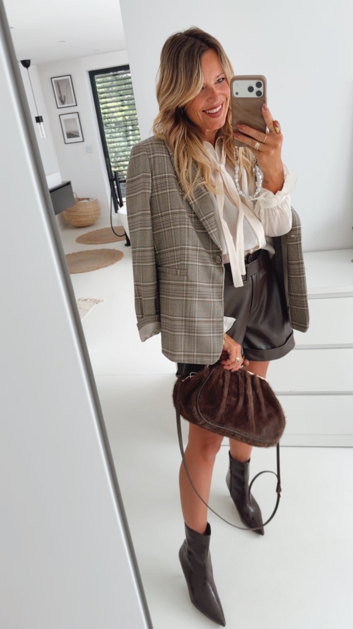 Bluse Collar Ruffles
