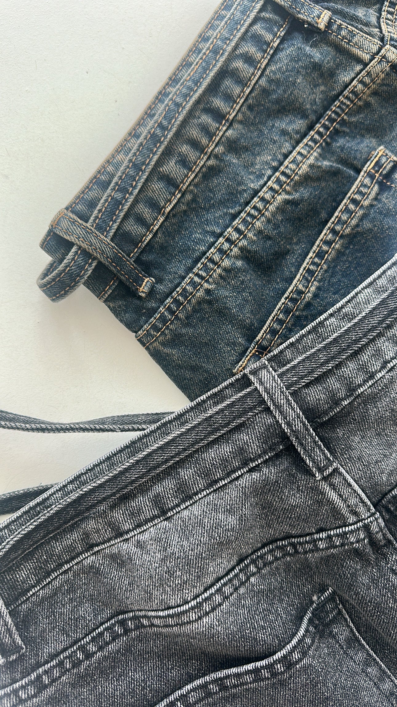 Jeans Hose mit Bindegürtel