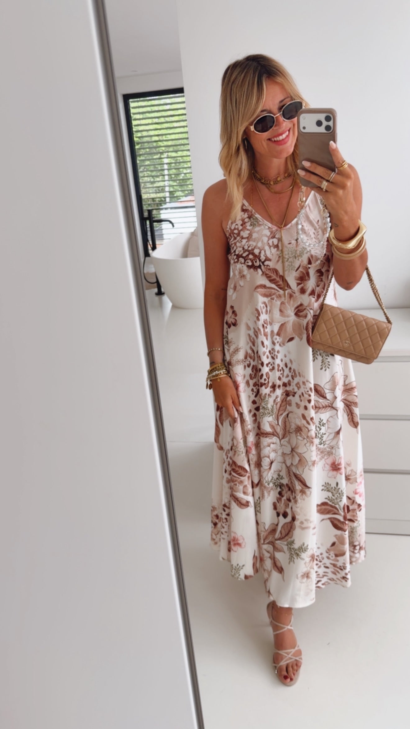 Loose Spaghetti Kleid Blüten Traum Seidenoptik