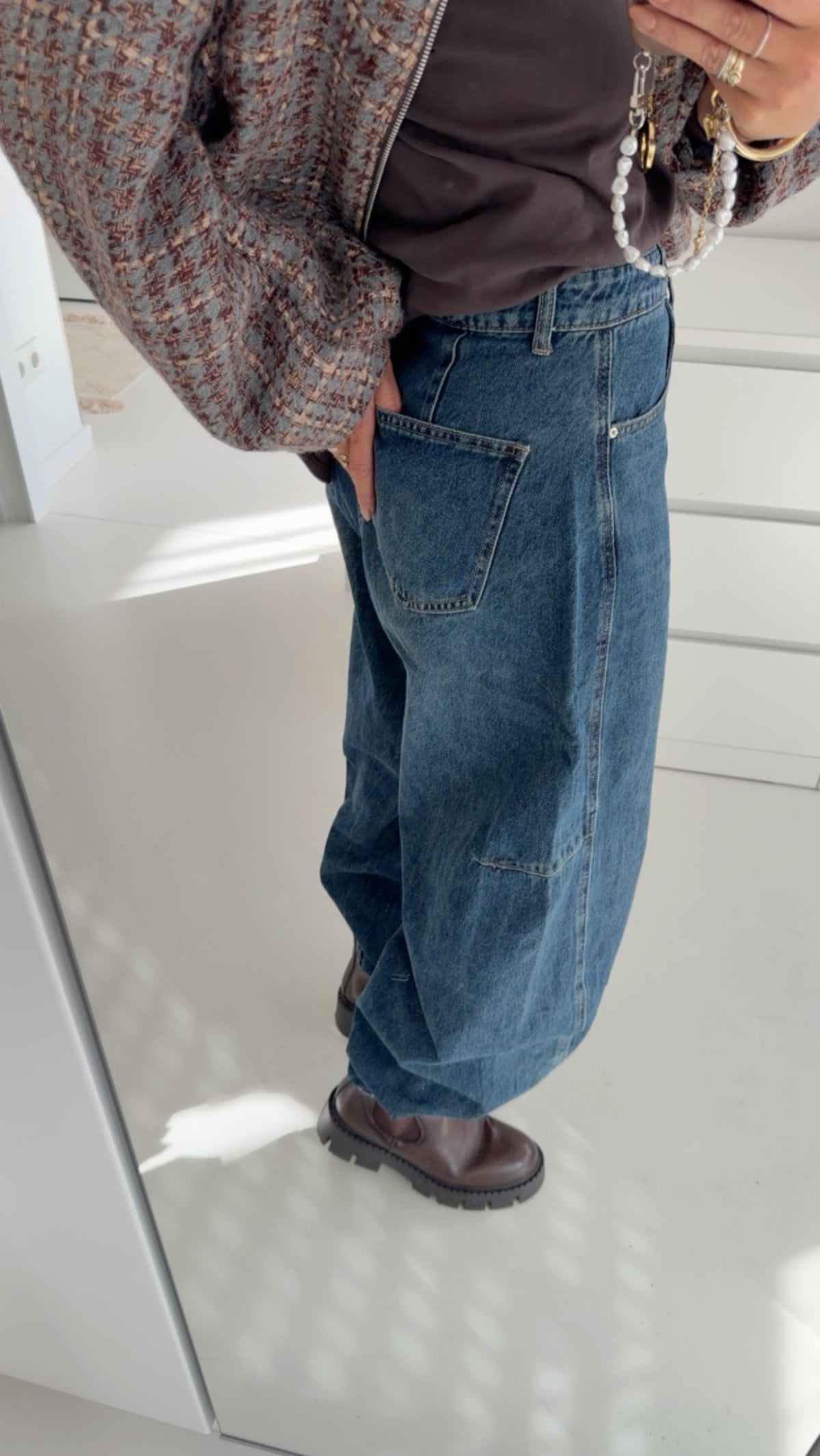 Barrel Jeans Dark Wash