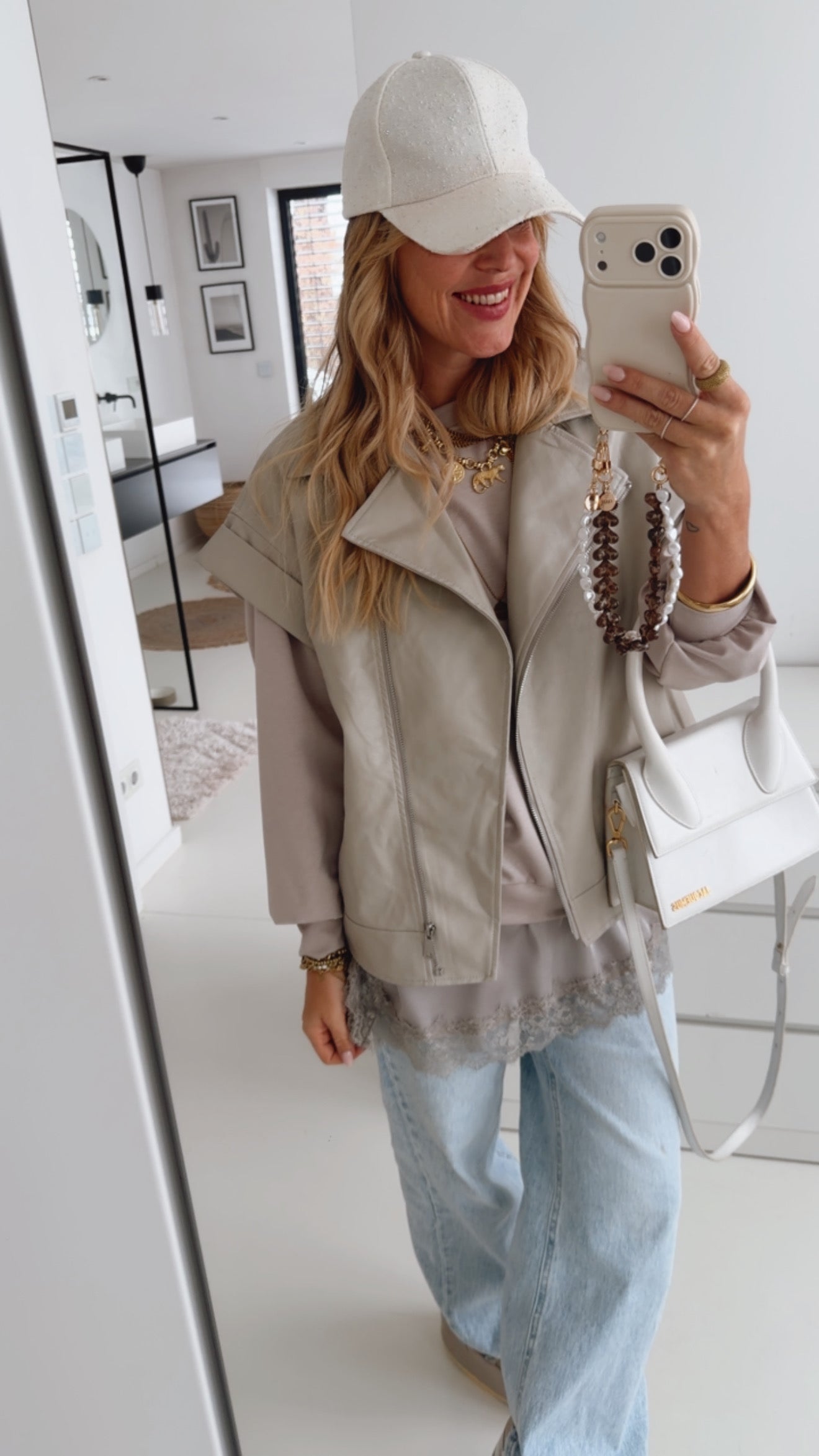 Long Pulli mit Spitze