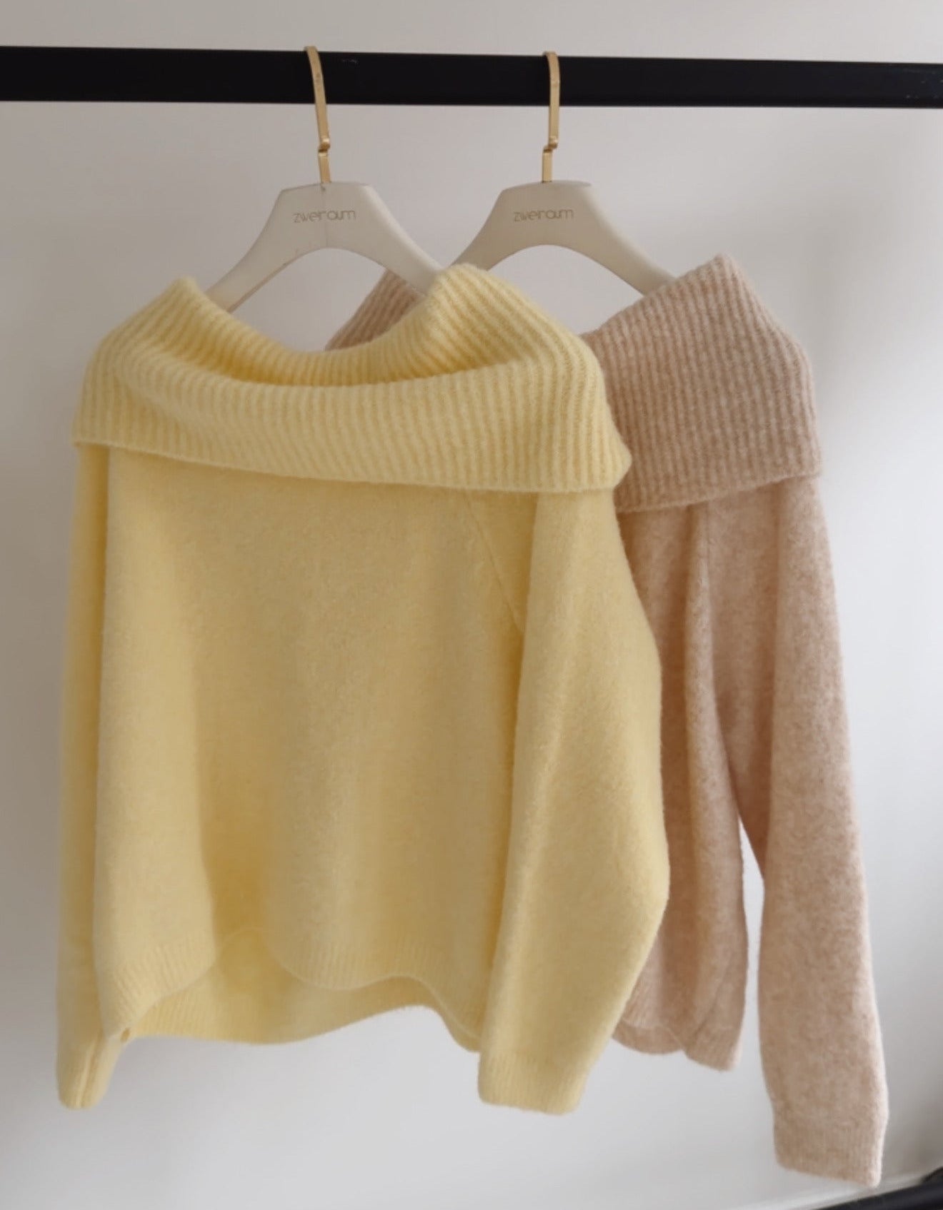 Strick Pulli Off-Shoulder