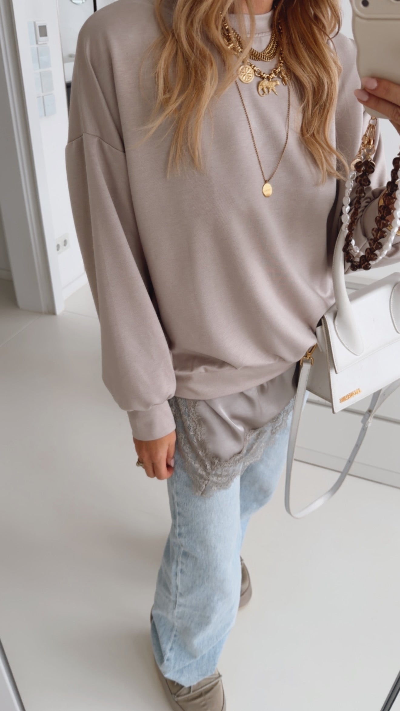 Long Pulli mit Spitze
