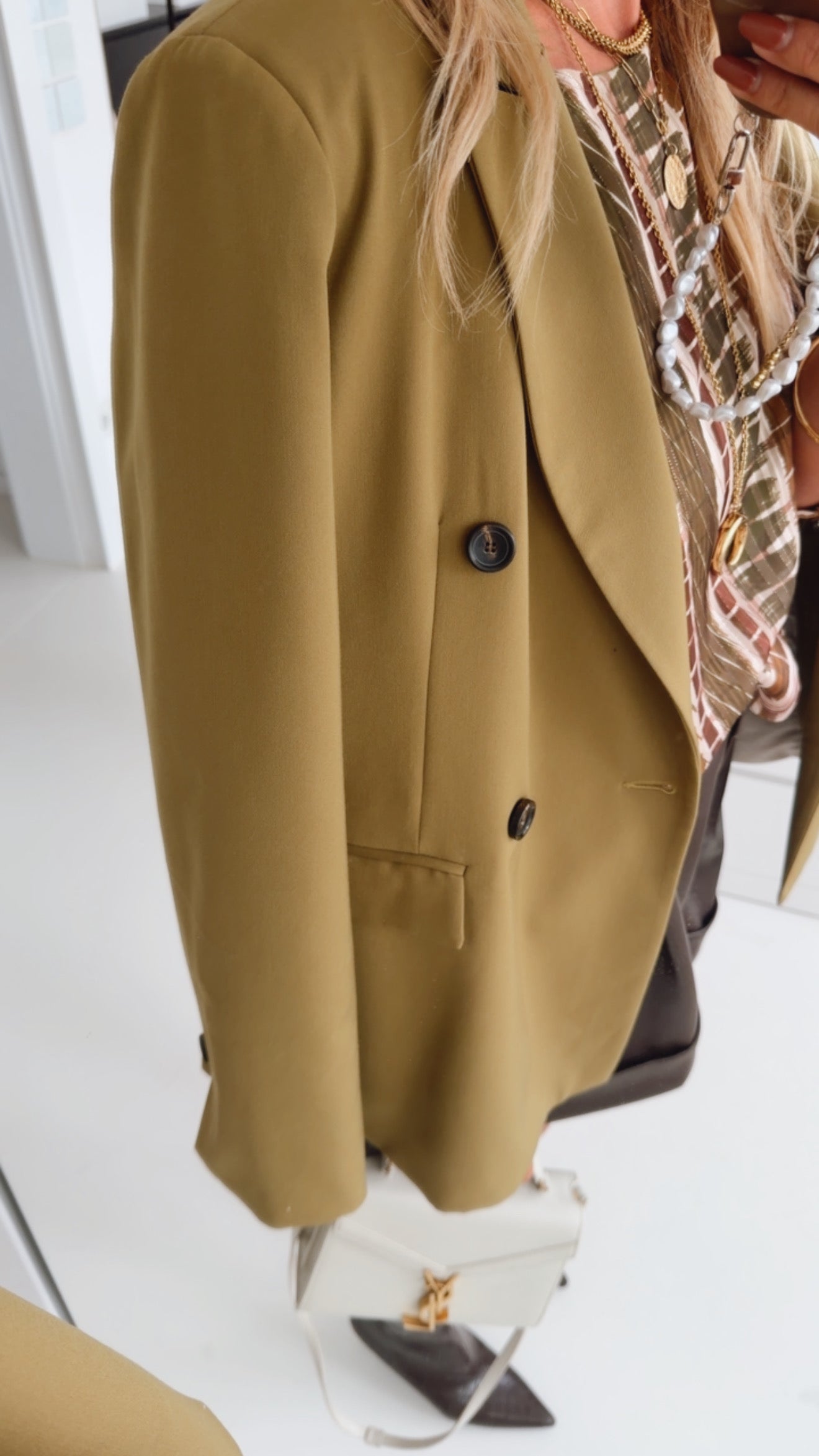 Classy Blazer Button