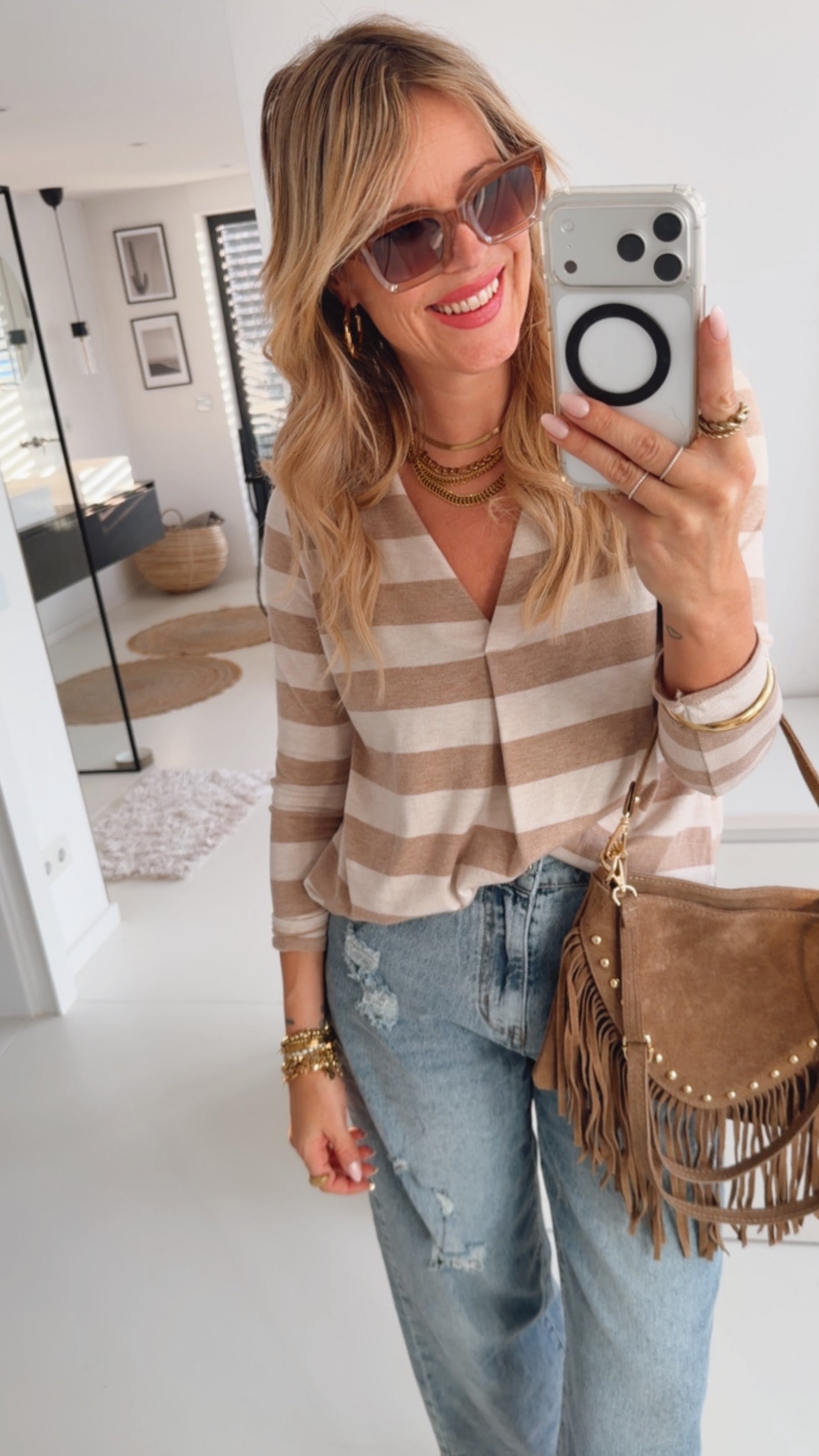 Longsleeve Deep V-Neck Stripes