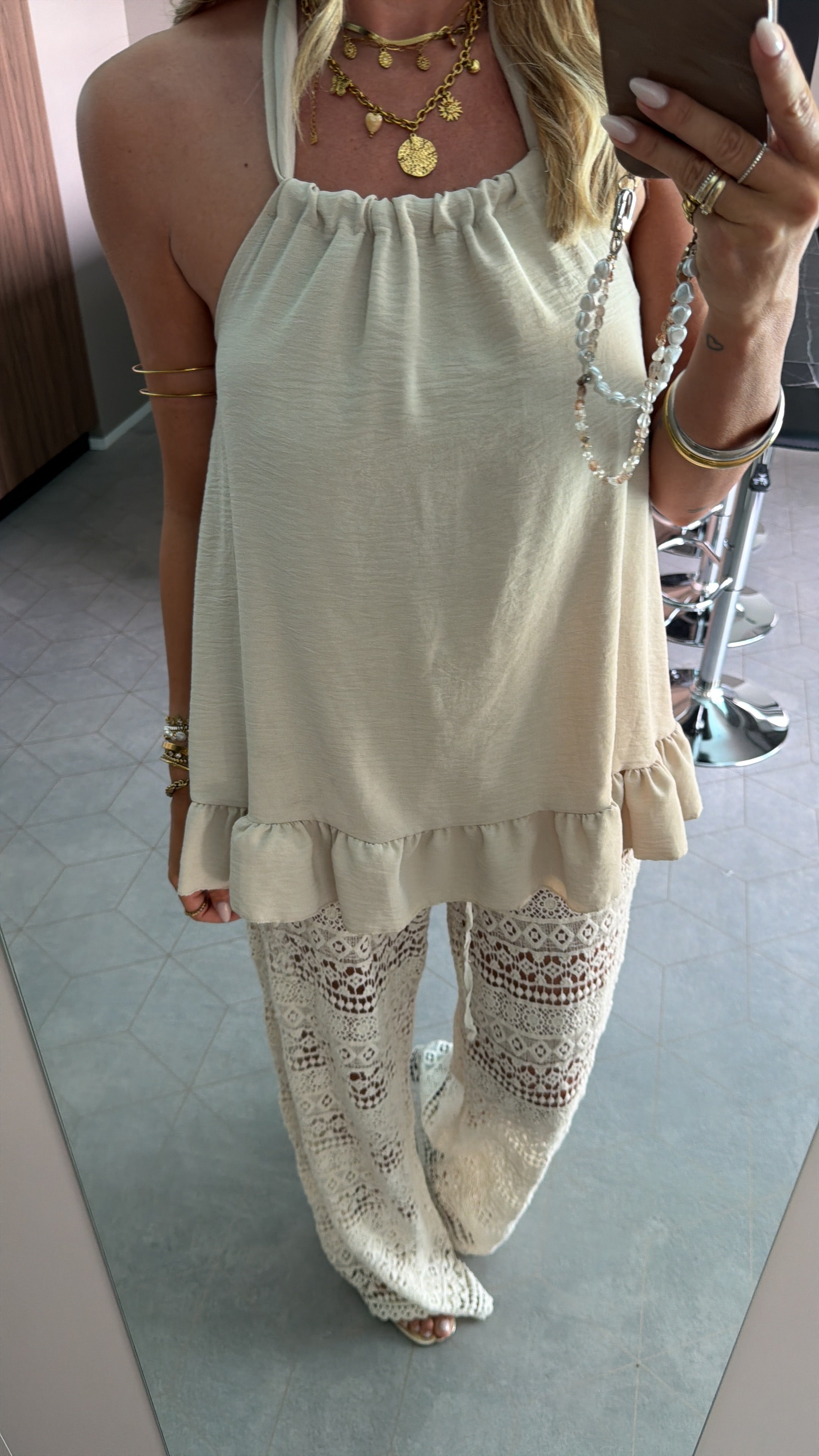 Neckholder Top mit Volants
