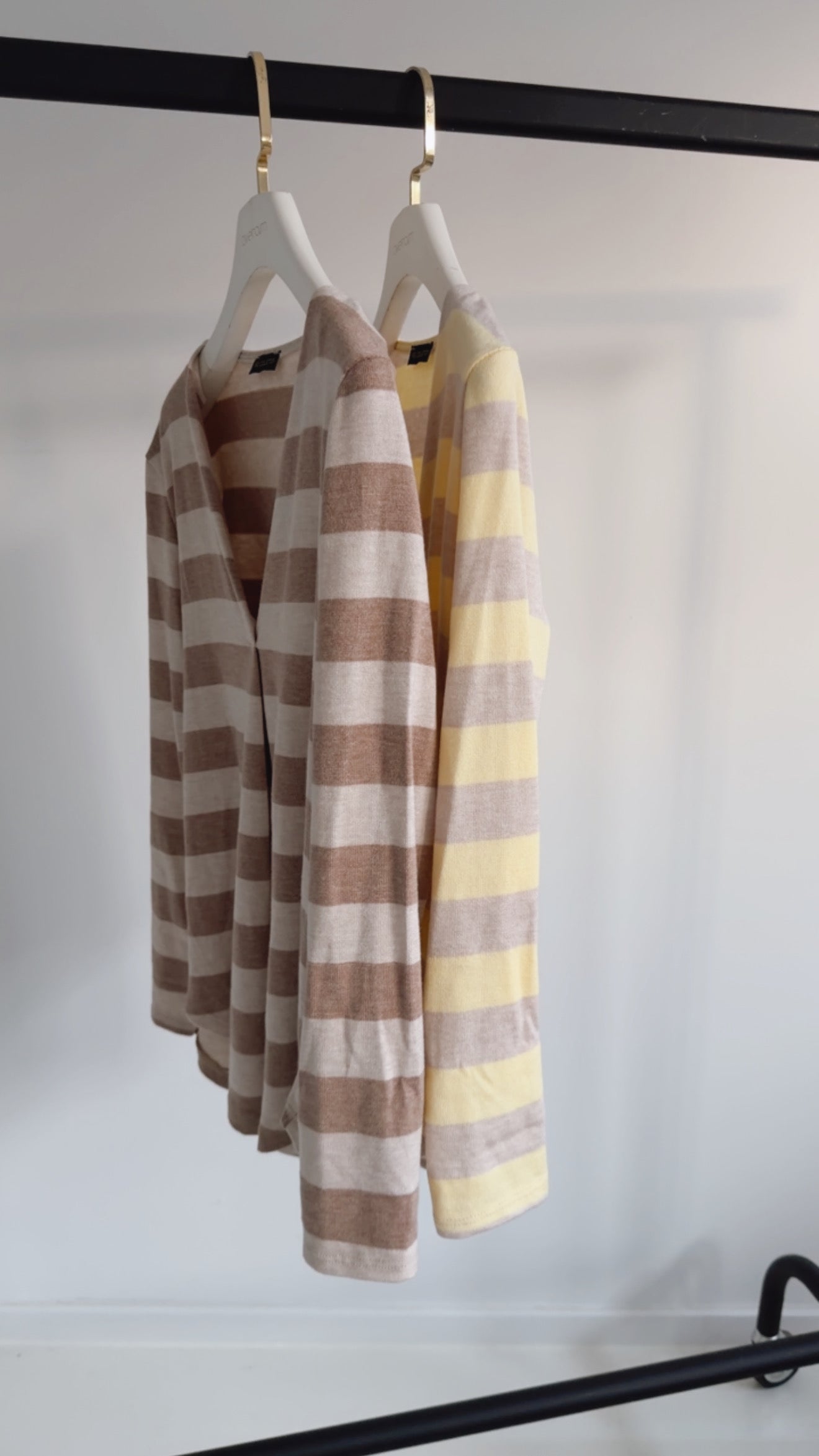 Longsleeve Deep V-Neck Stripes