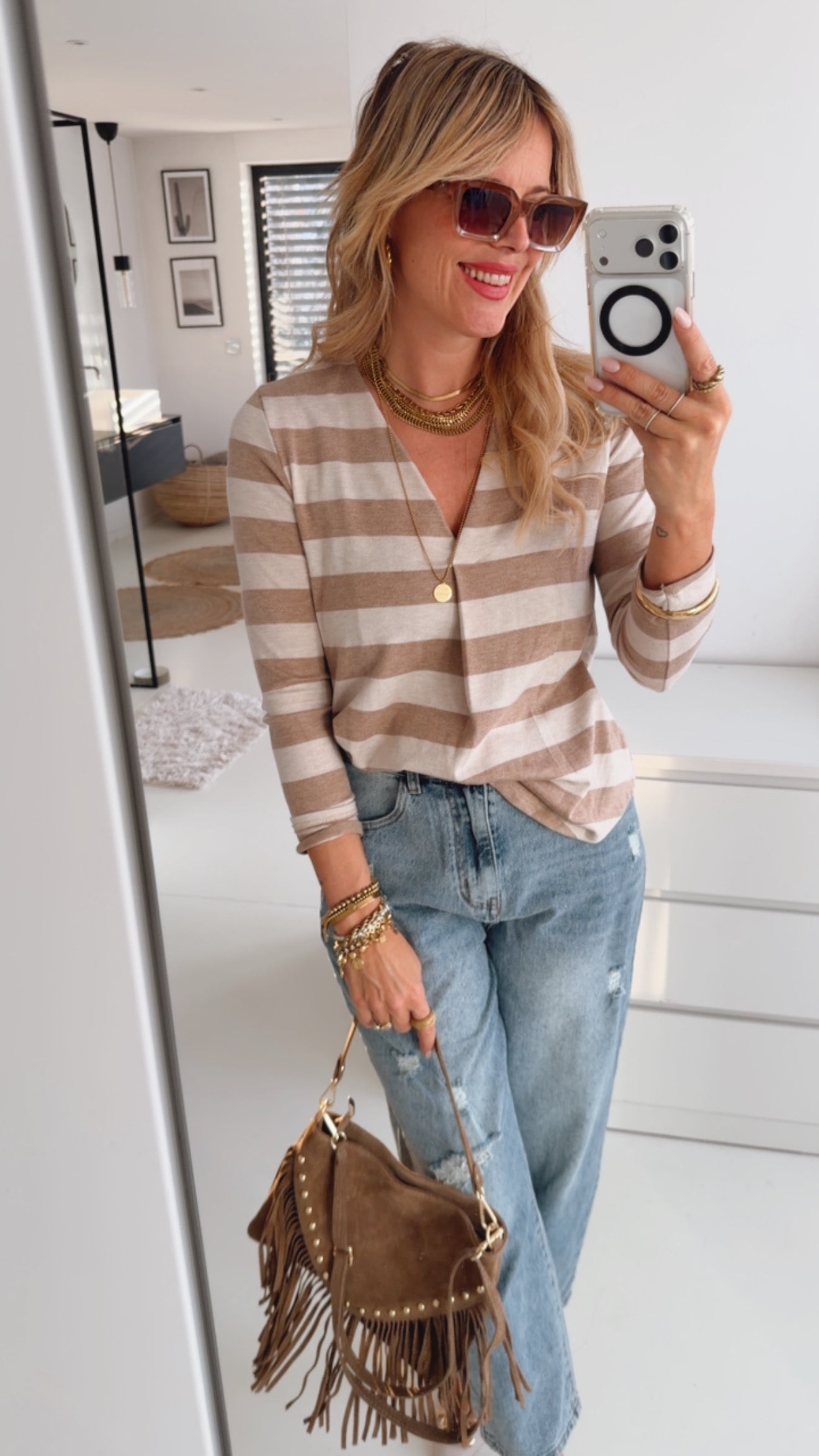 Longsleeve Deep V-Neck Stripes