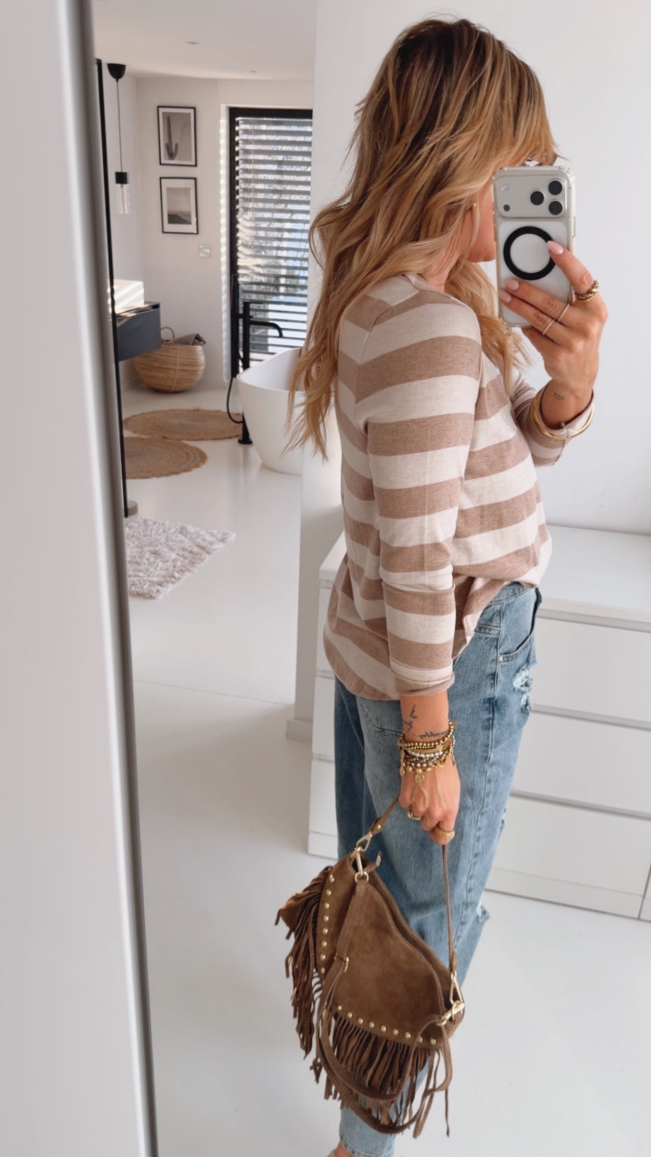 Longsleeve Deep V-Neck Stripes