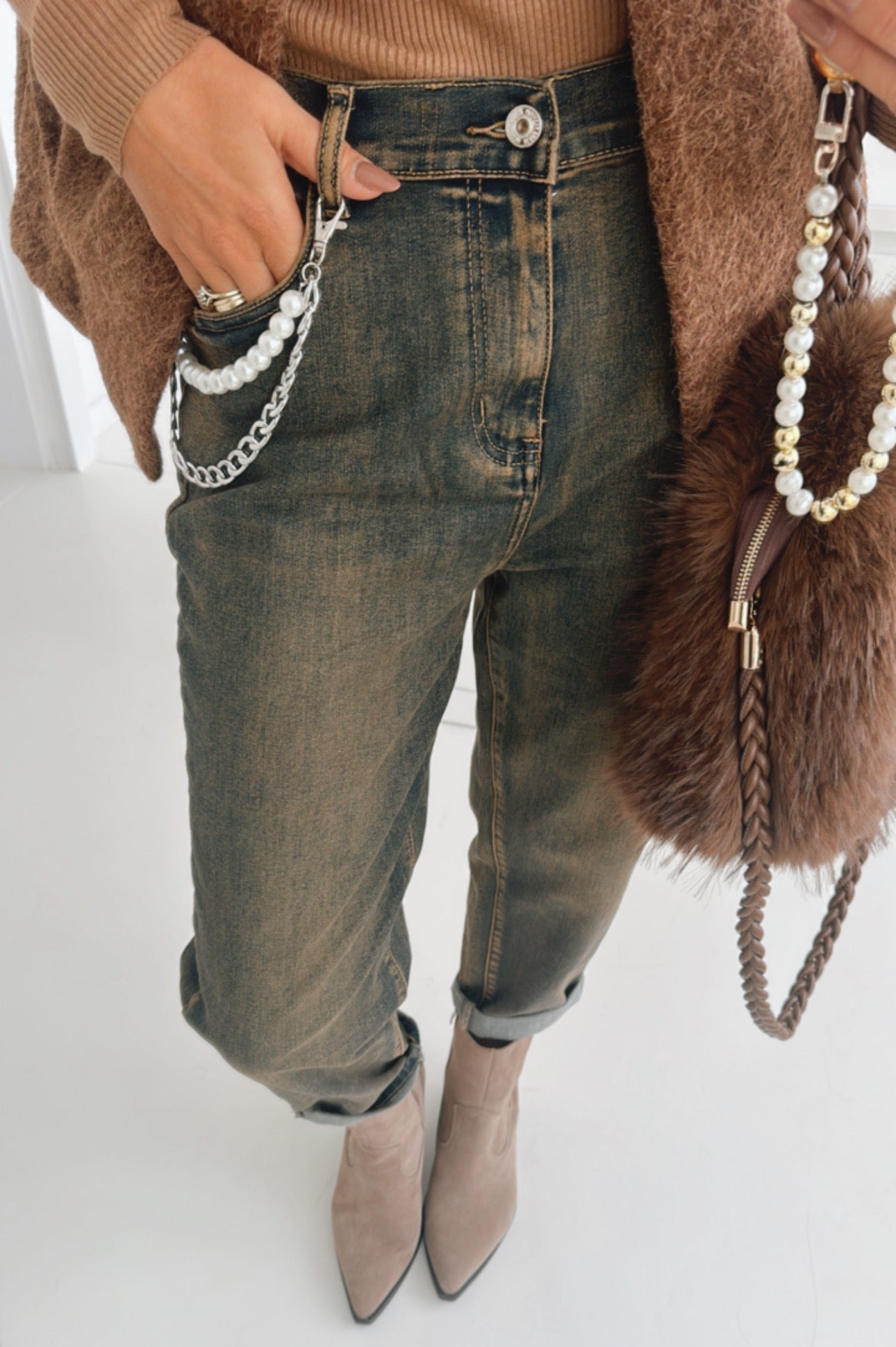Jeans Mom Style