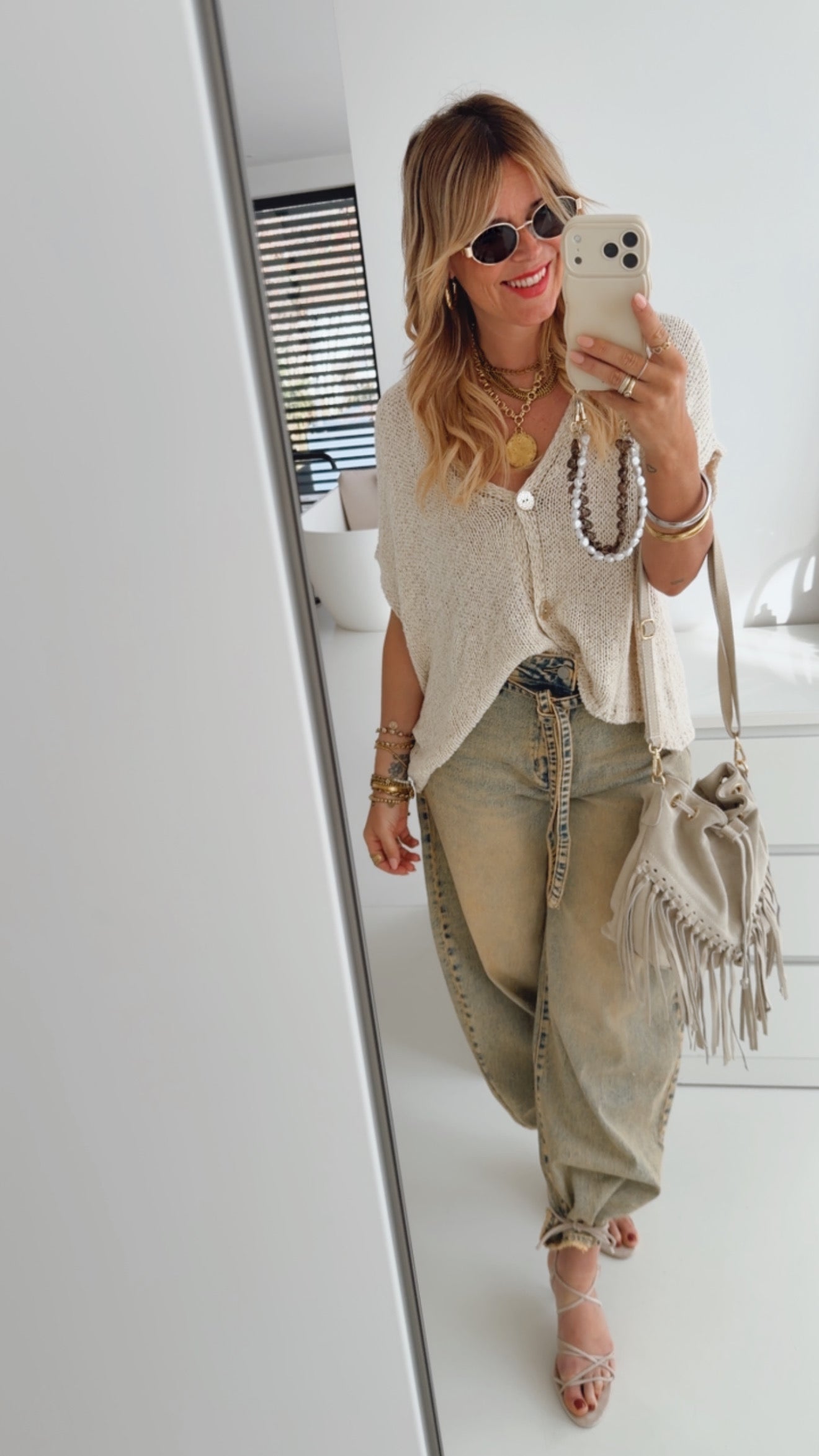 Barrel Jeans mit Bindegürtel