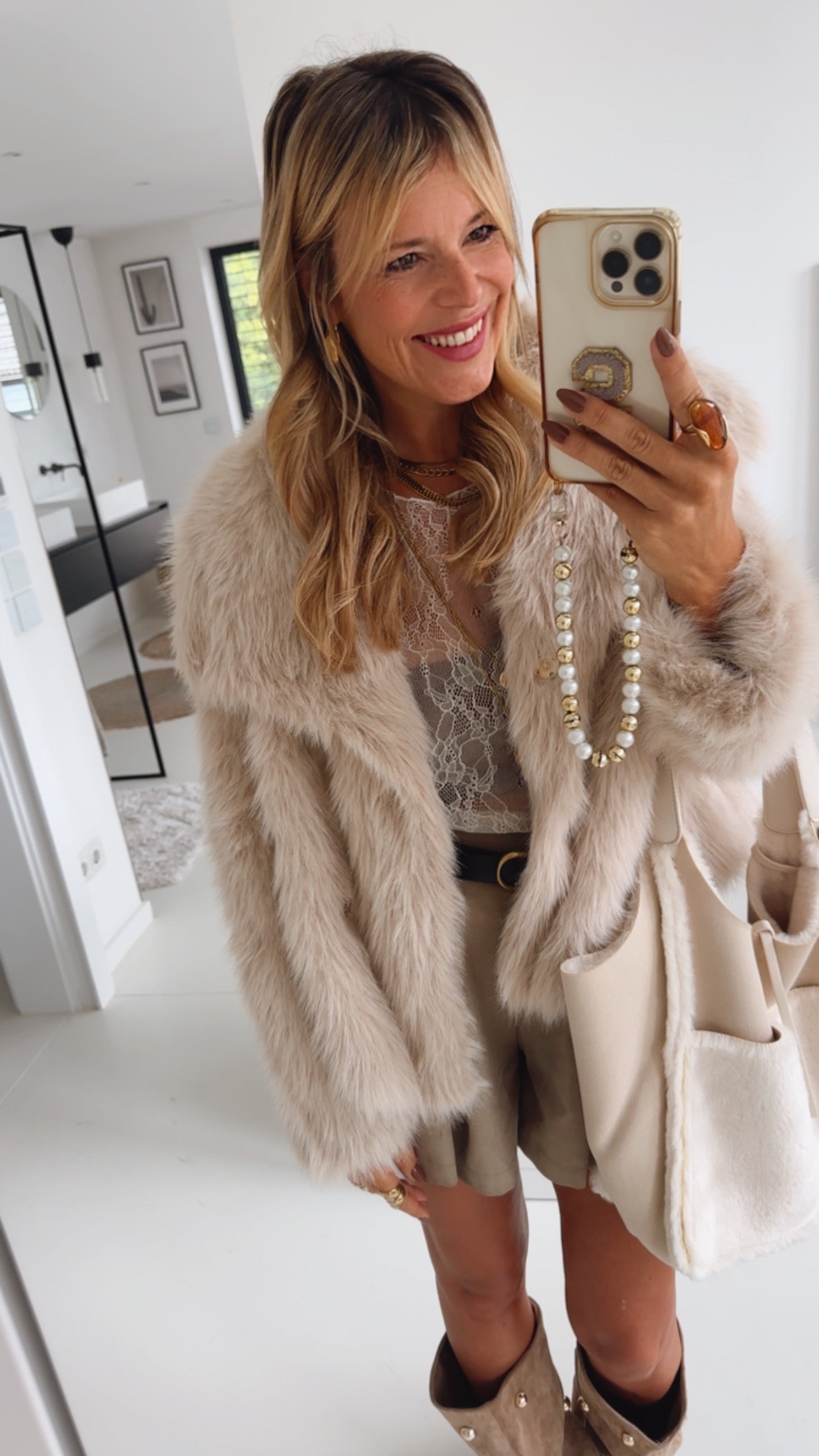 Fell Jacke Big Collar