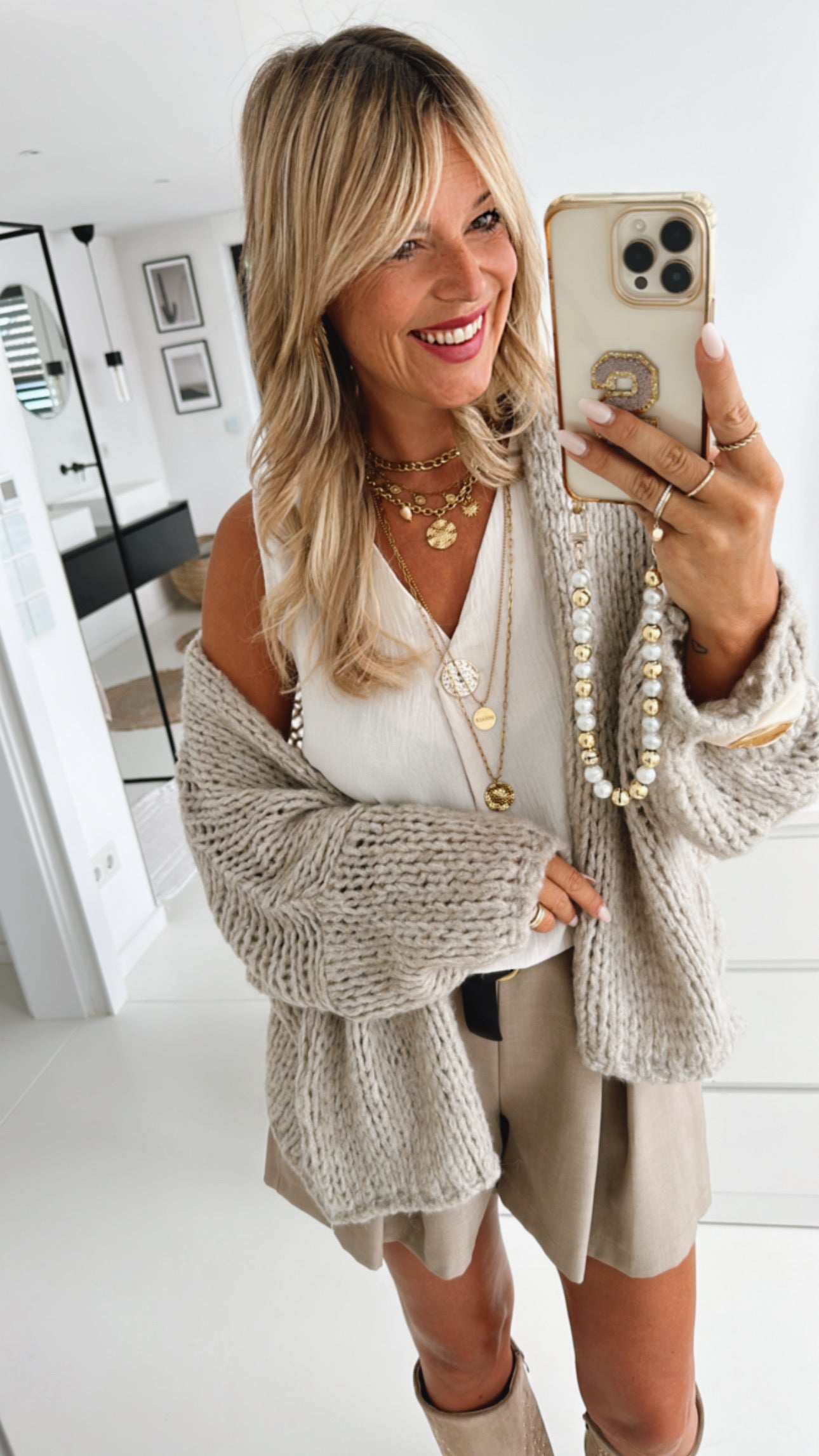 Loose Top Golden Button
