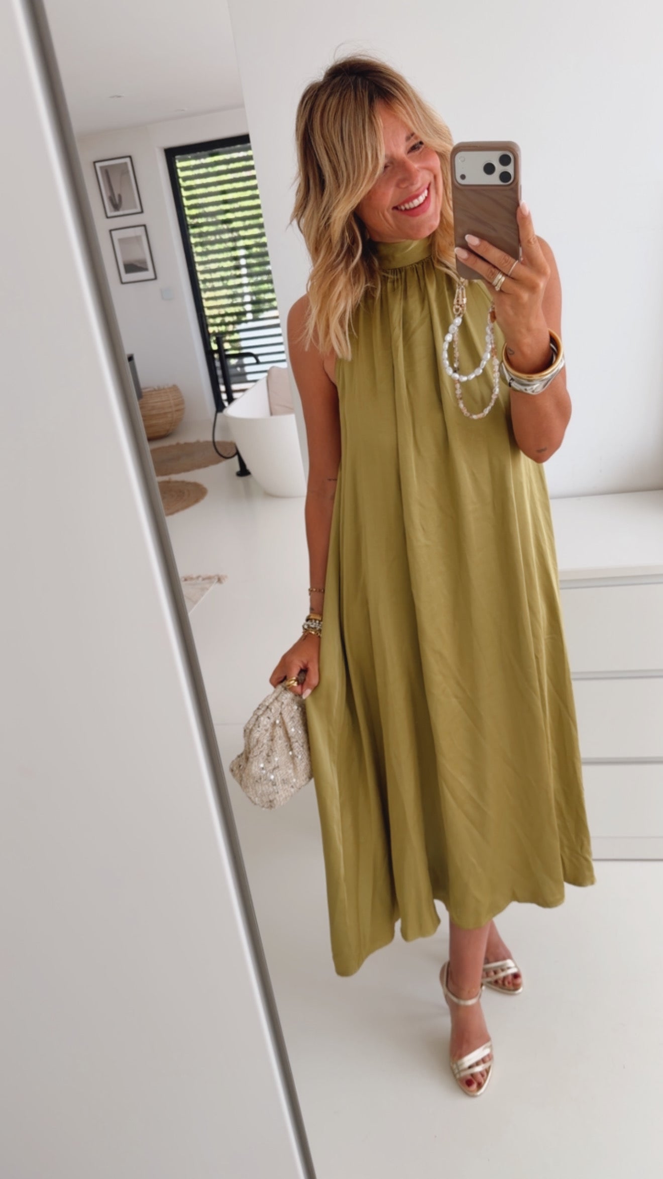 Kleid Neck Tie