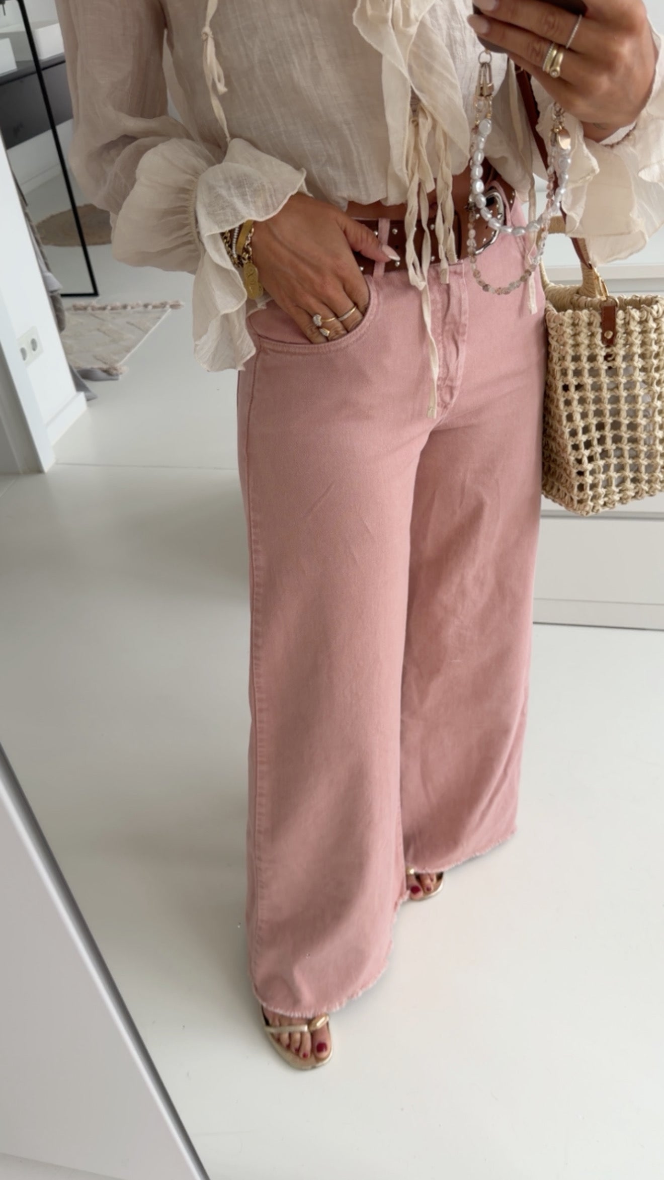 Fransen Jeans mit Gürtel