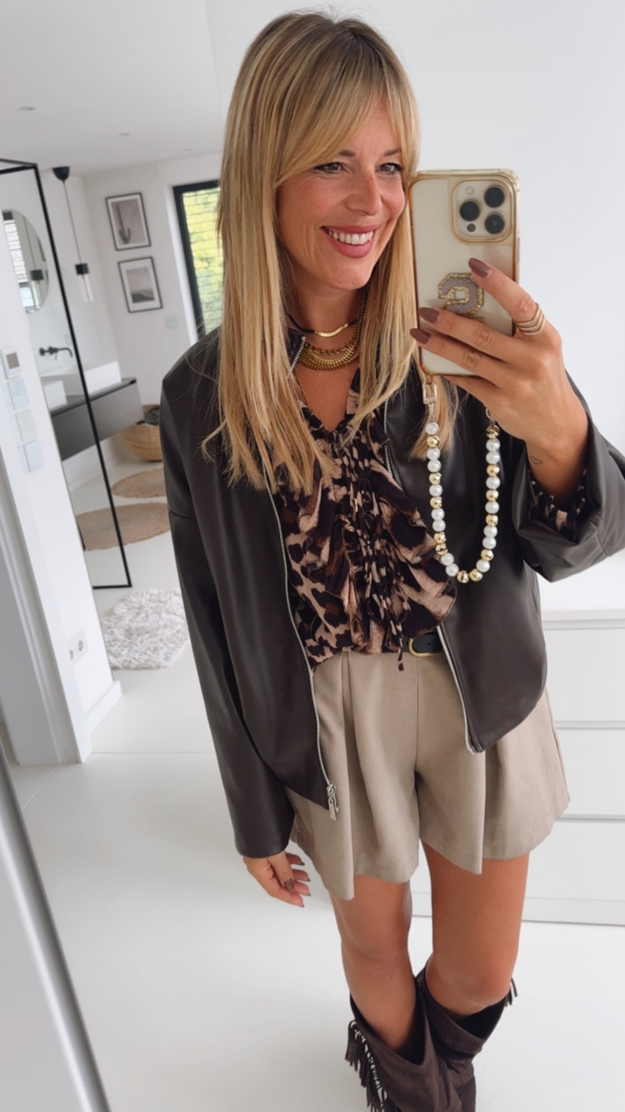 Bluse Rüschenausschnitt