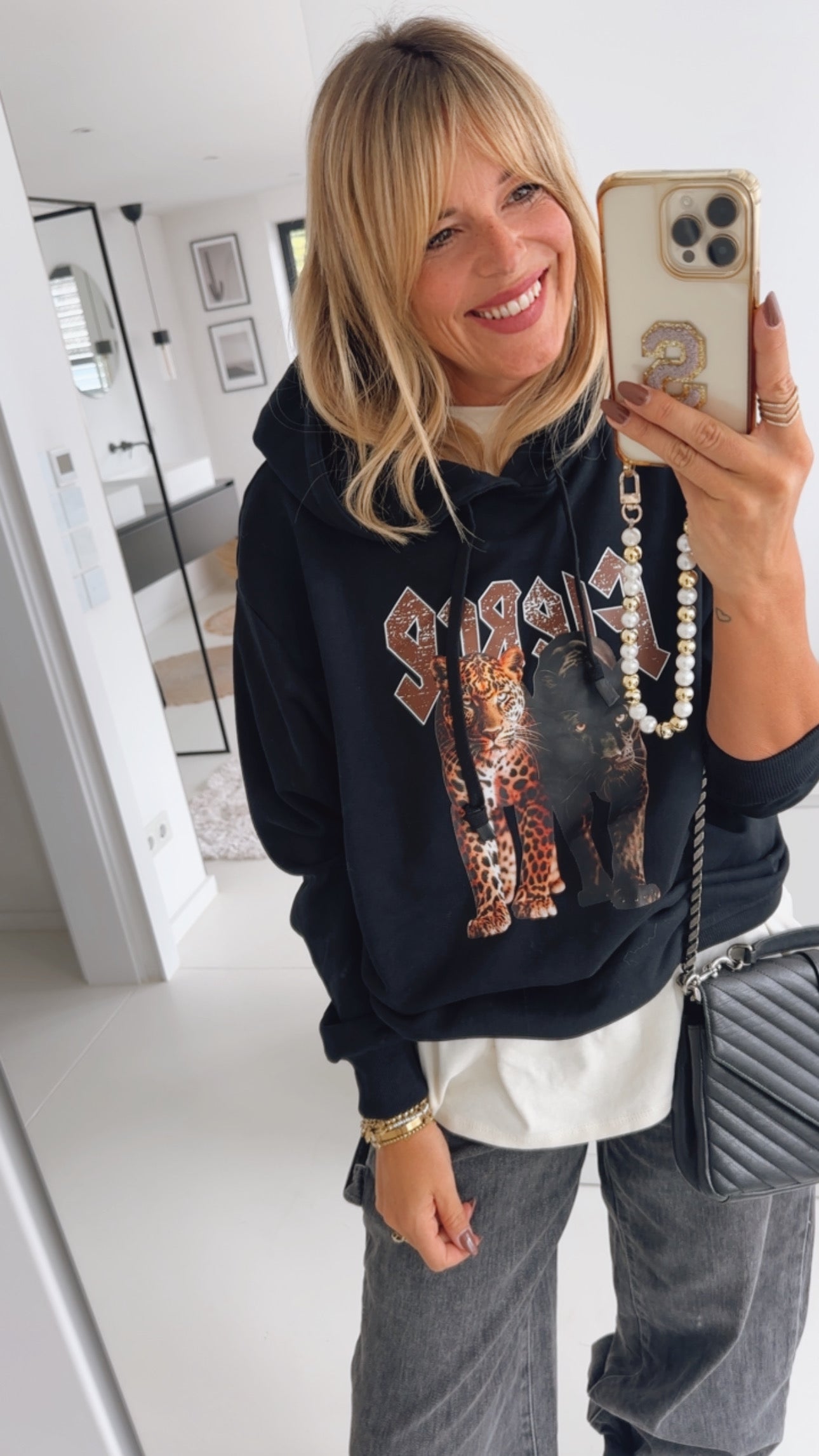 Sweat Pulli mit Kapuze
