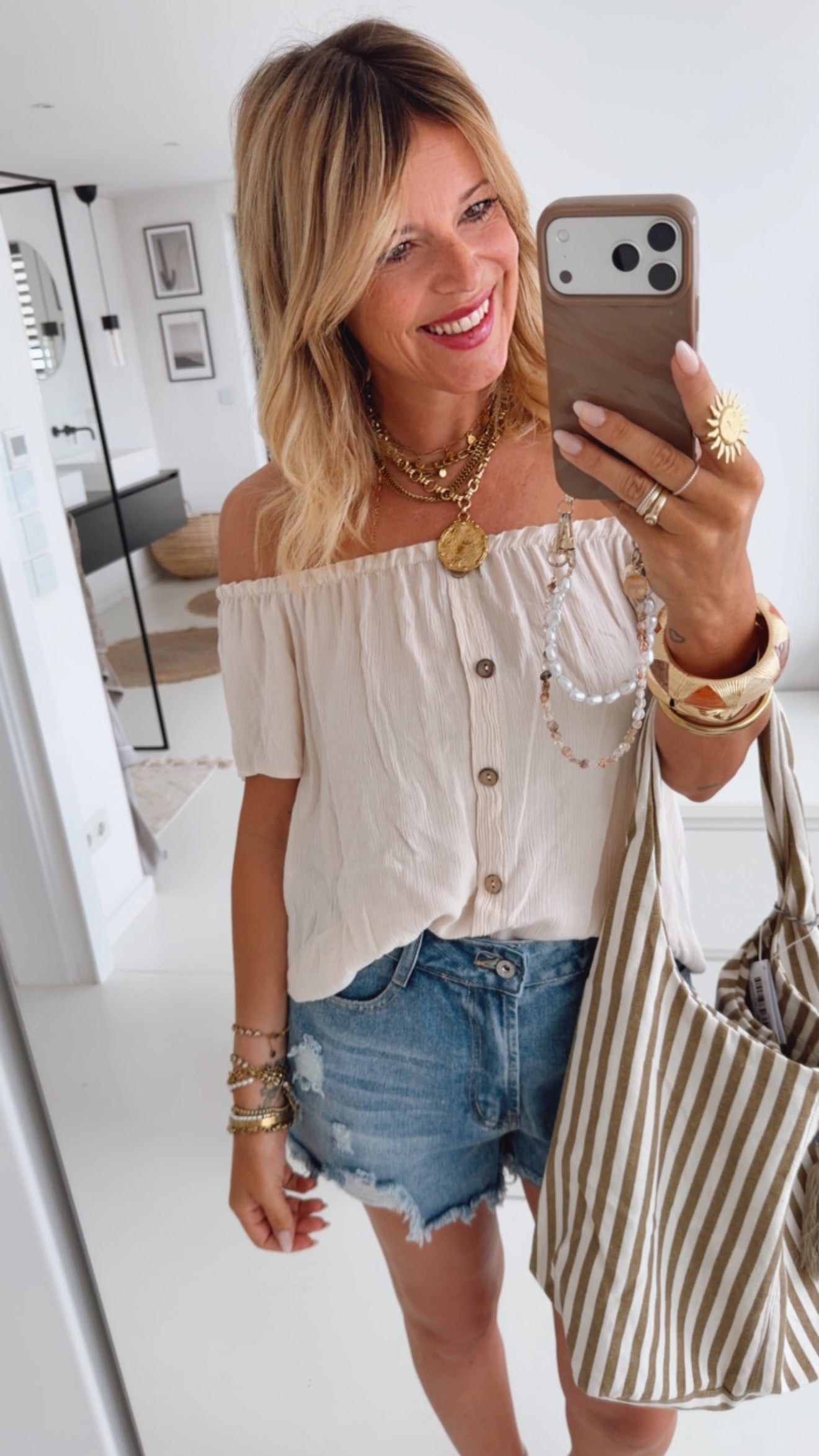 Offshoulder Oberteil Button
