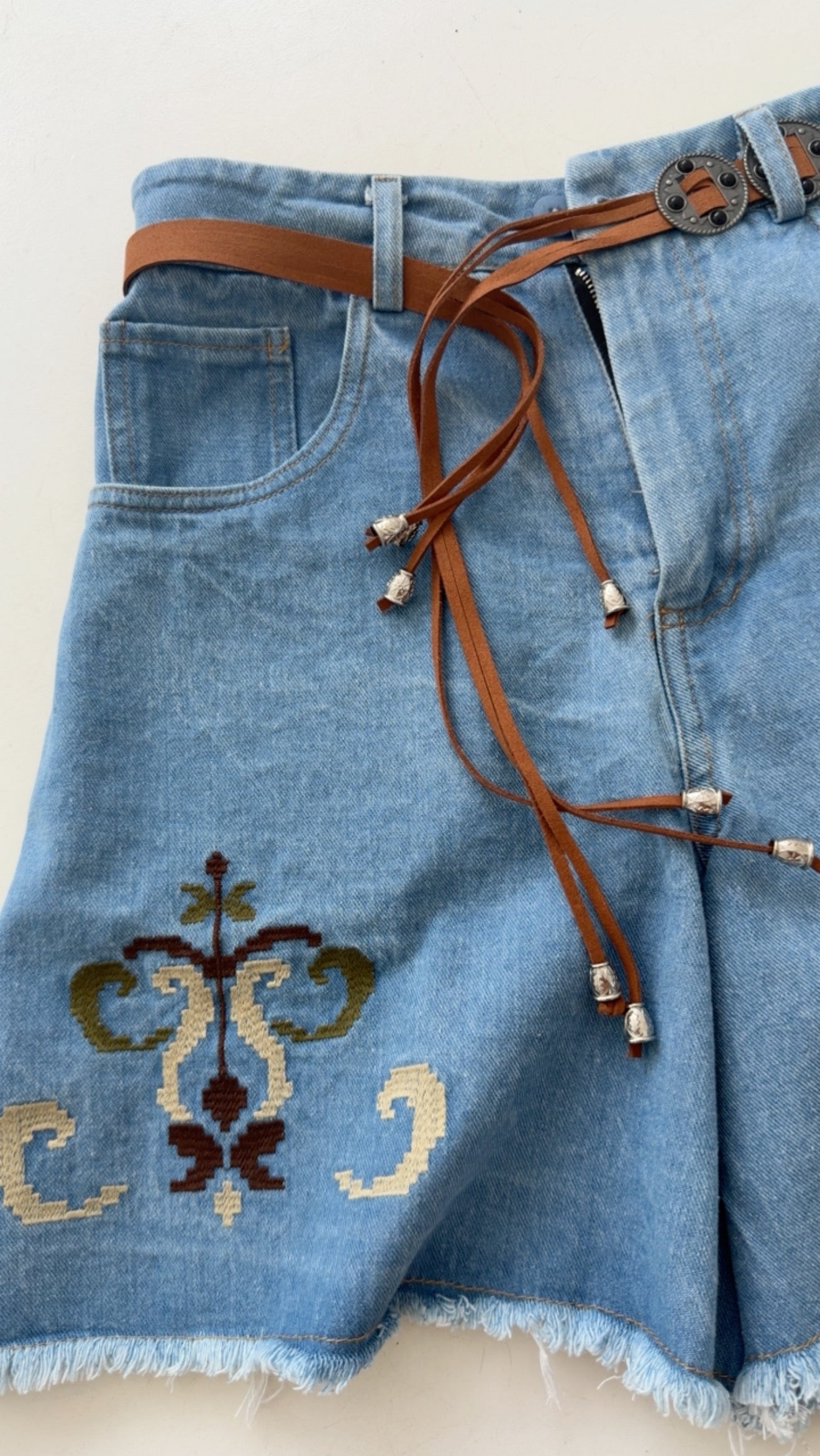 Midi Jeans mit Gürtel Country Love