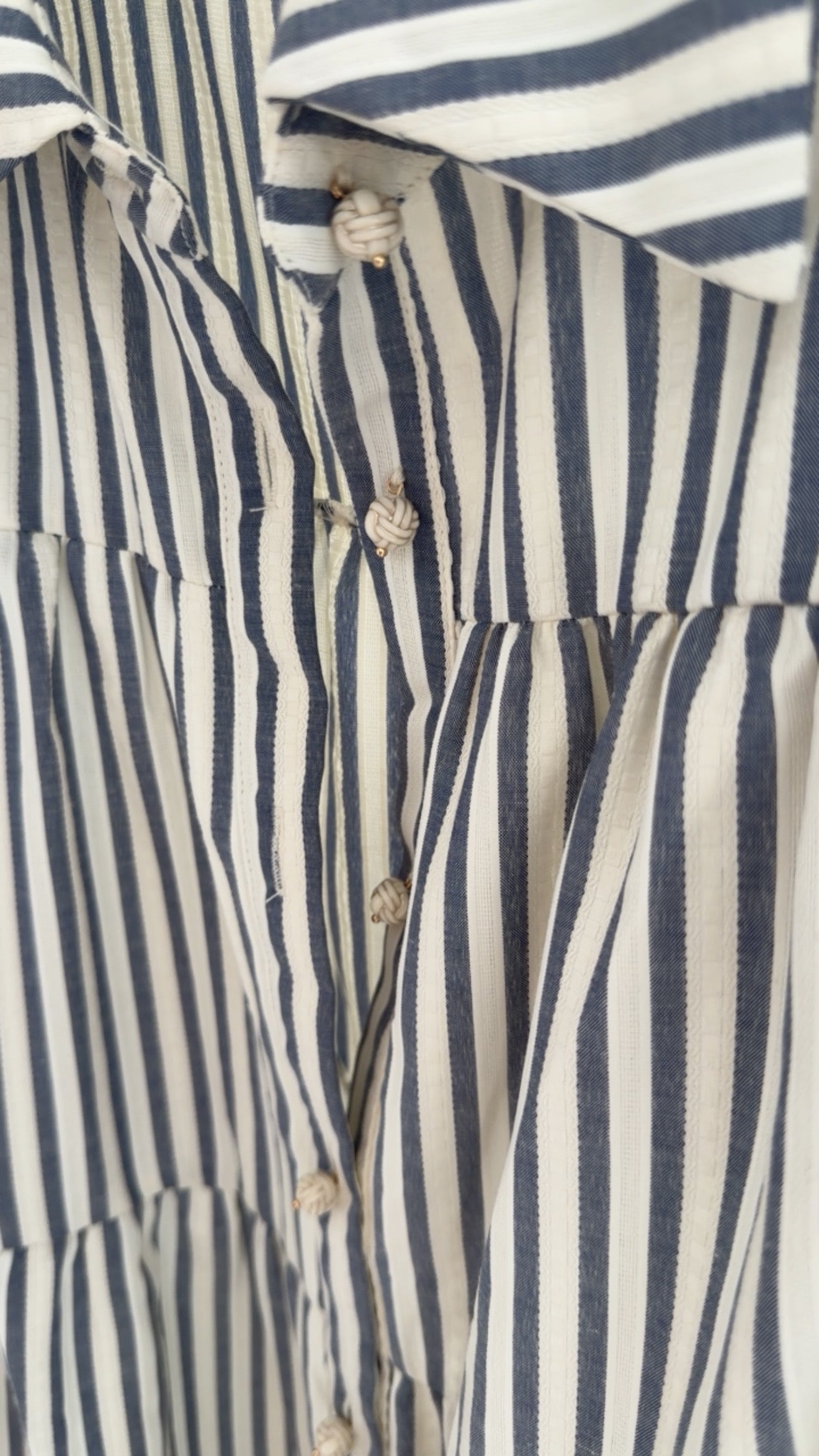 Midi Kleid Stripes mit Statement Knöpfen