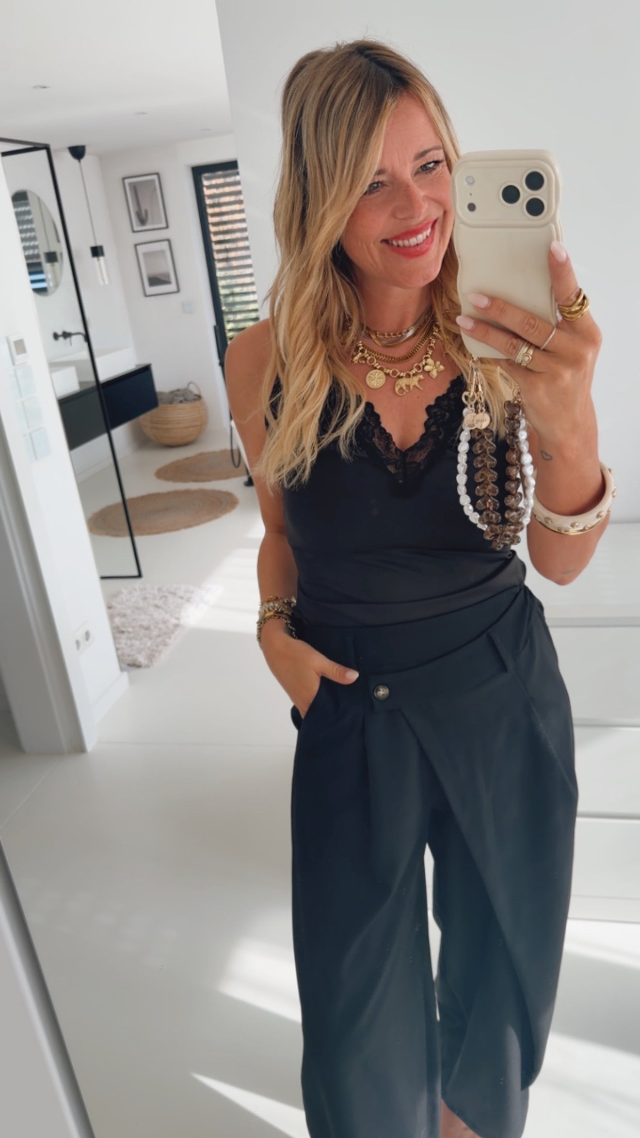 Body Lace Ausschnitt