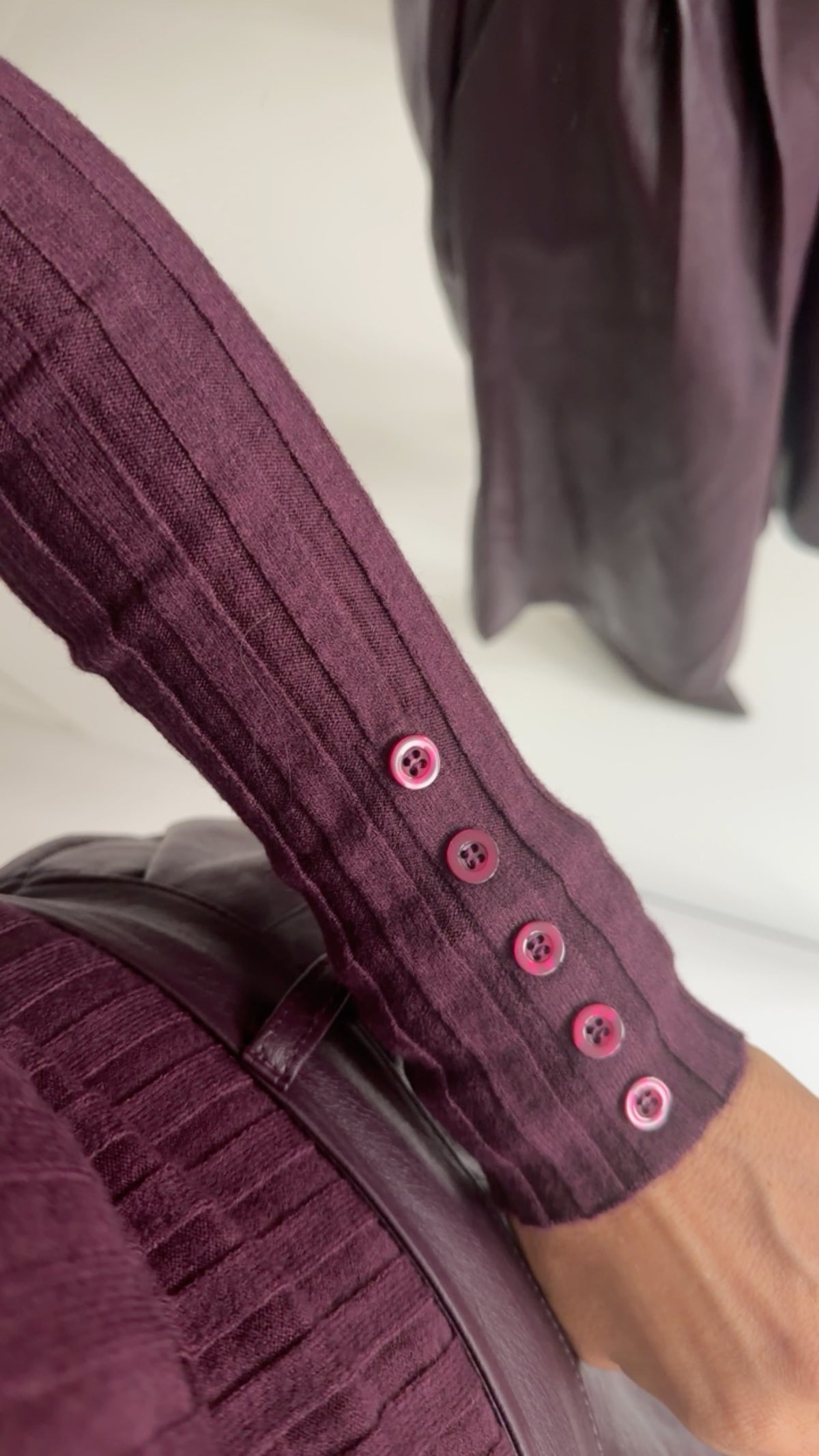 Ribbed Longsleeve Little Buttons