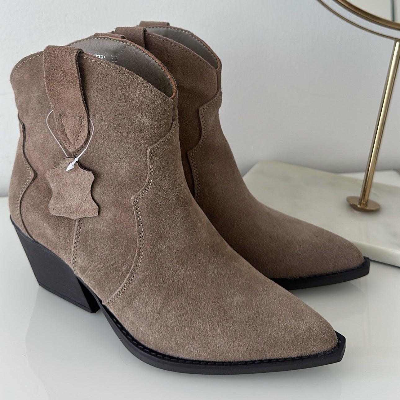 Short Boots