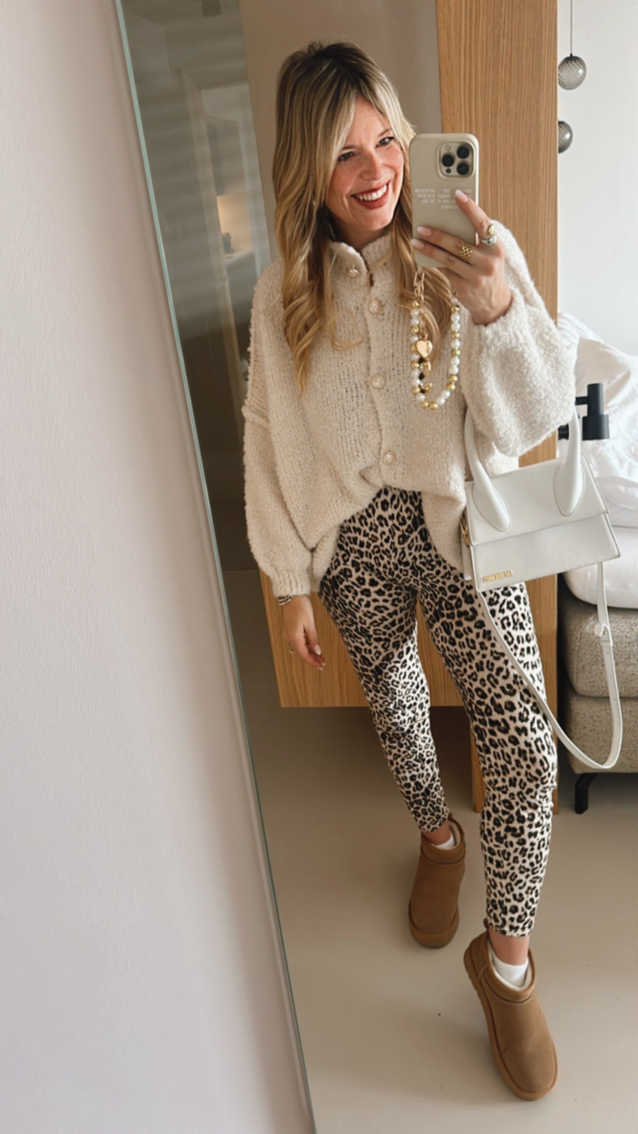 Everyday Leo Leggings