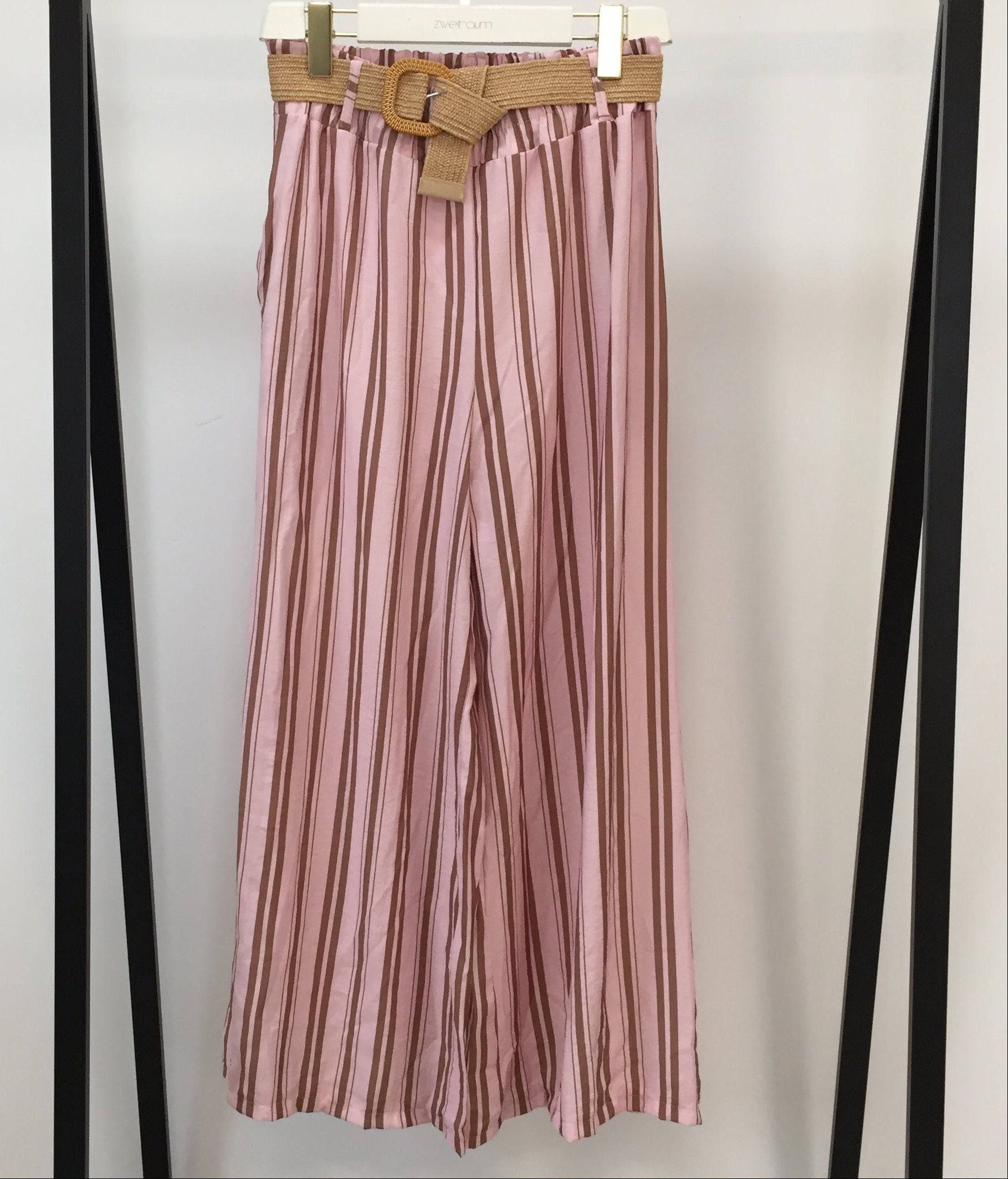 Loose Hose Stripes mit Bast Gürtel