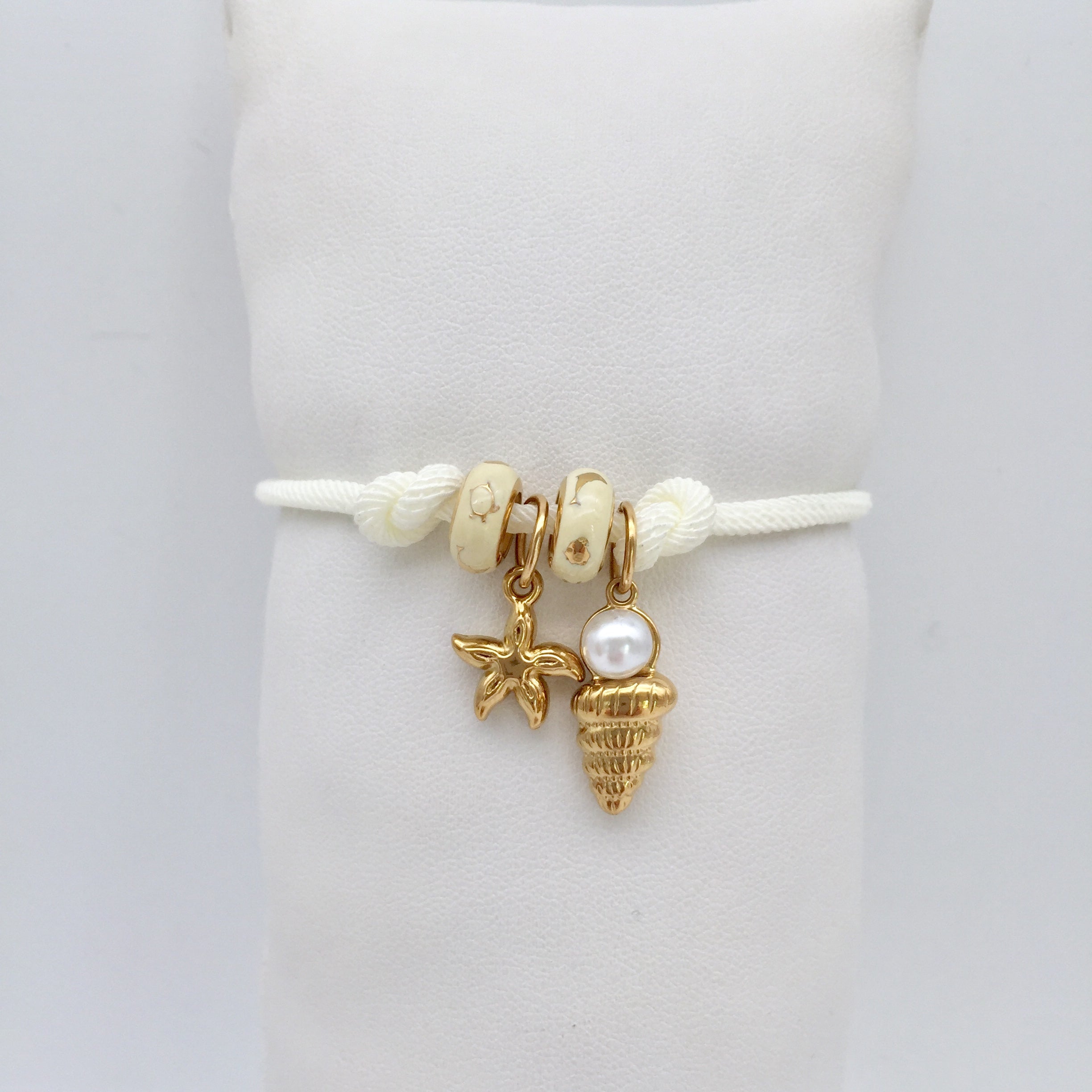Detailed Charms Armband Summer Love