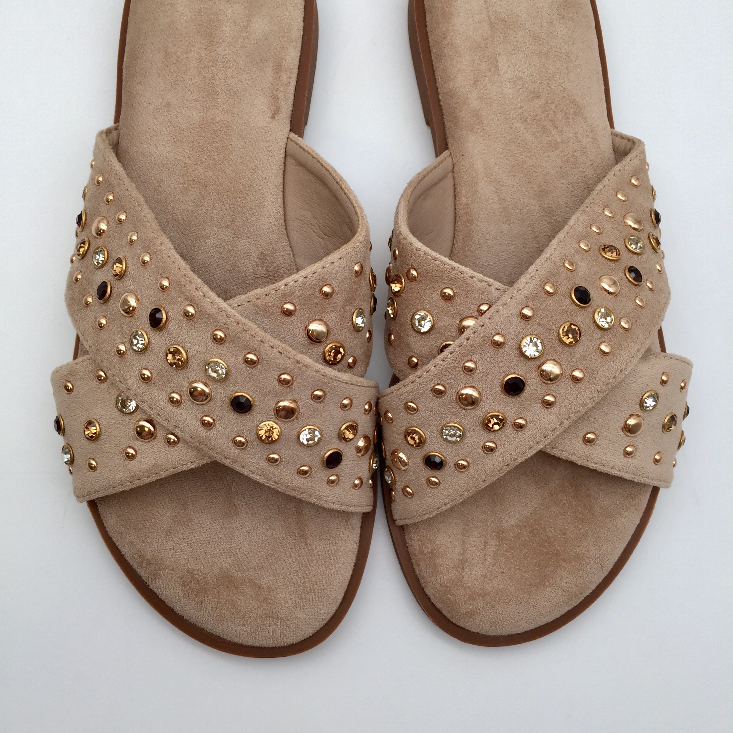 Schlappen Stud Details