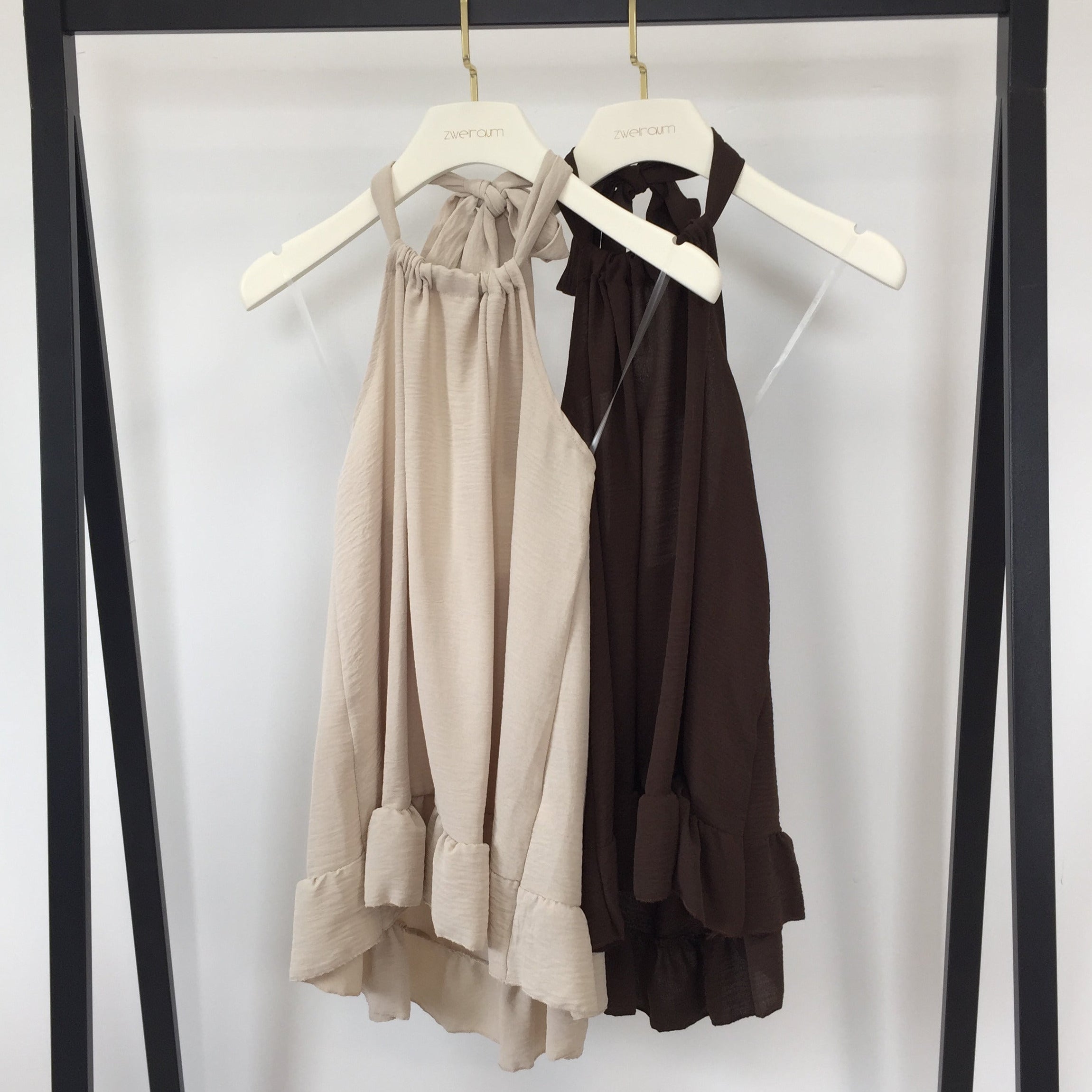 Neckholder Top mit Volants