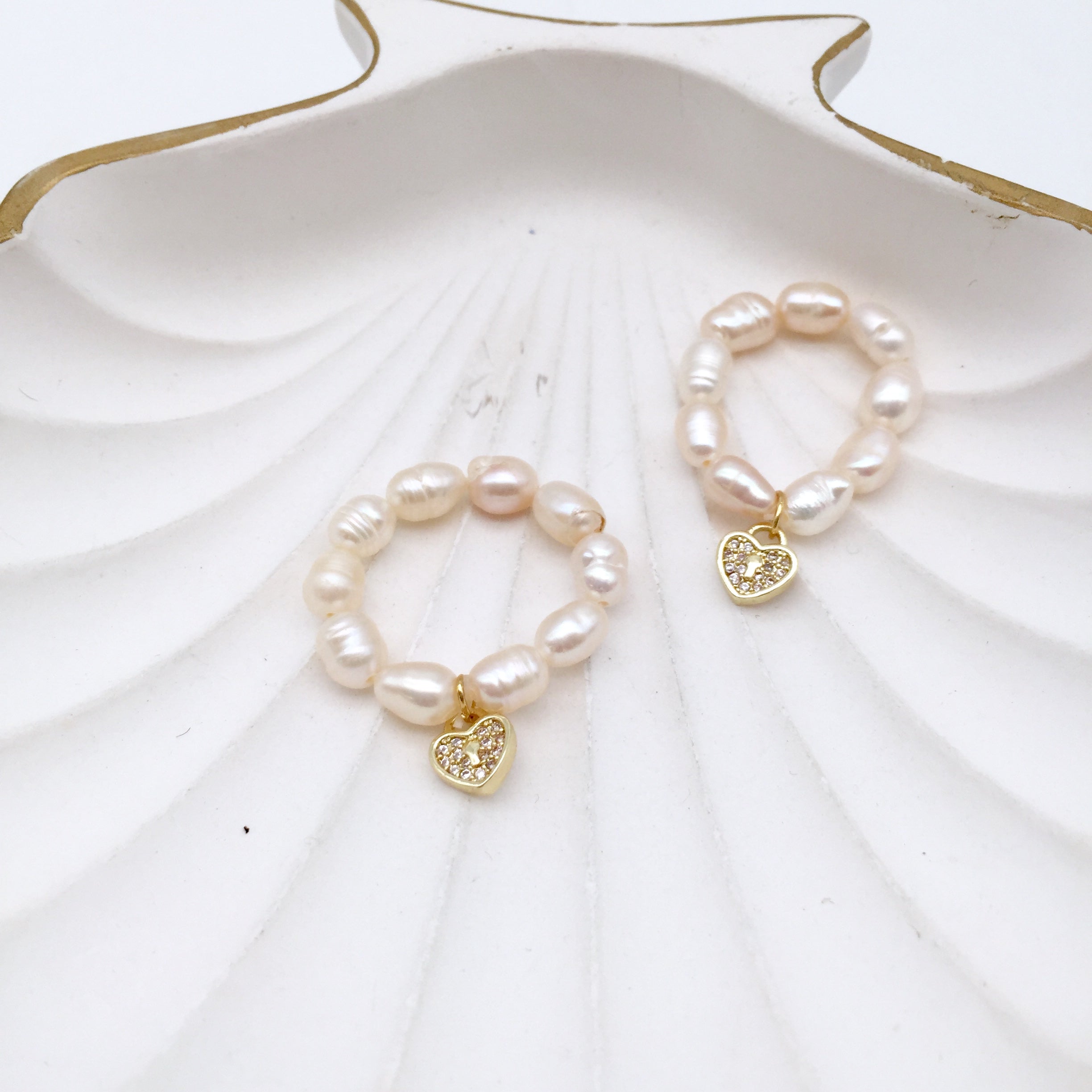 Ring Pearls mit Herz Anhänger