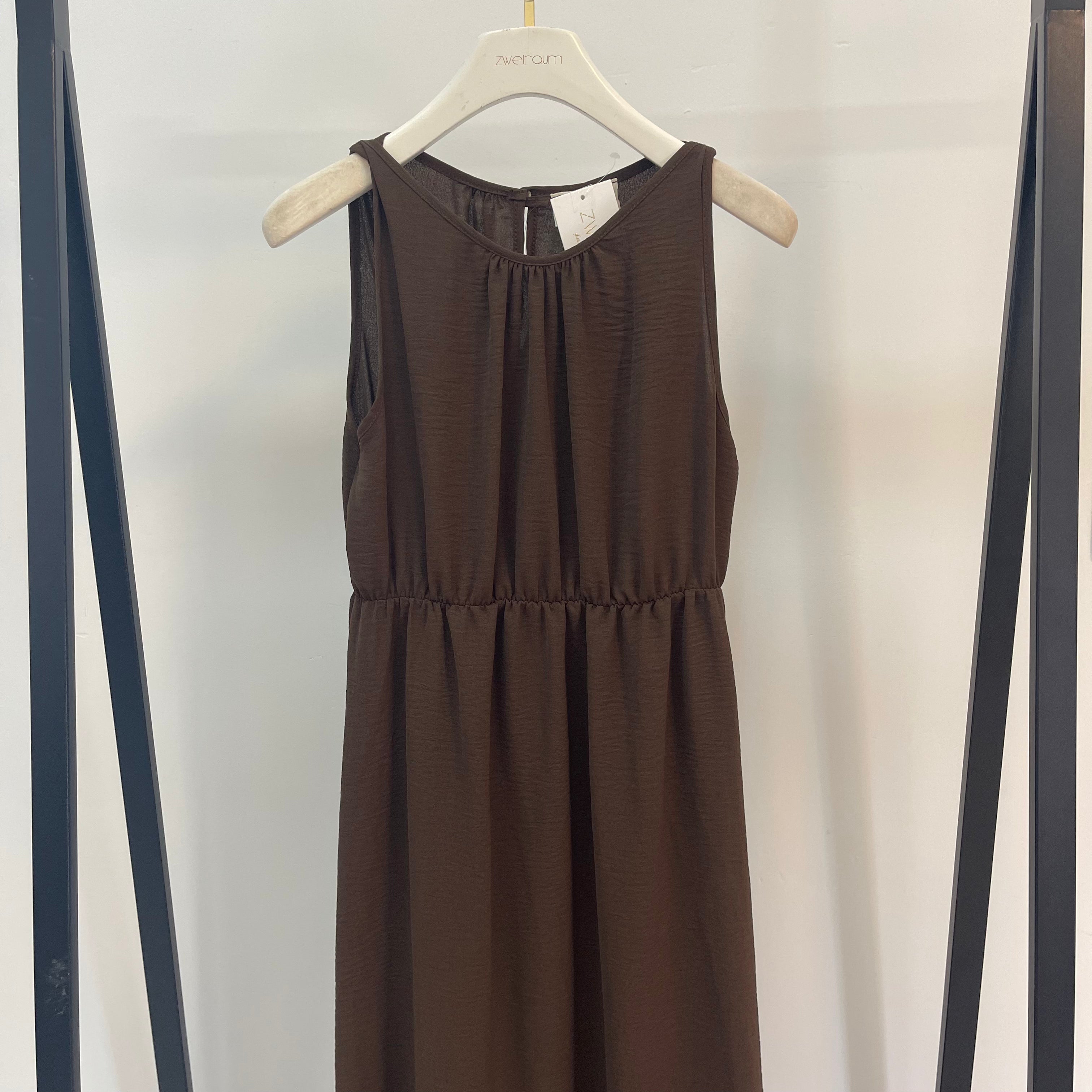 Kleid Twisted Shoulder