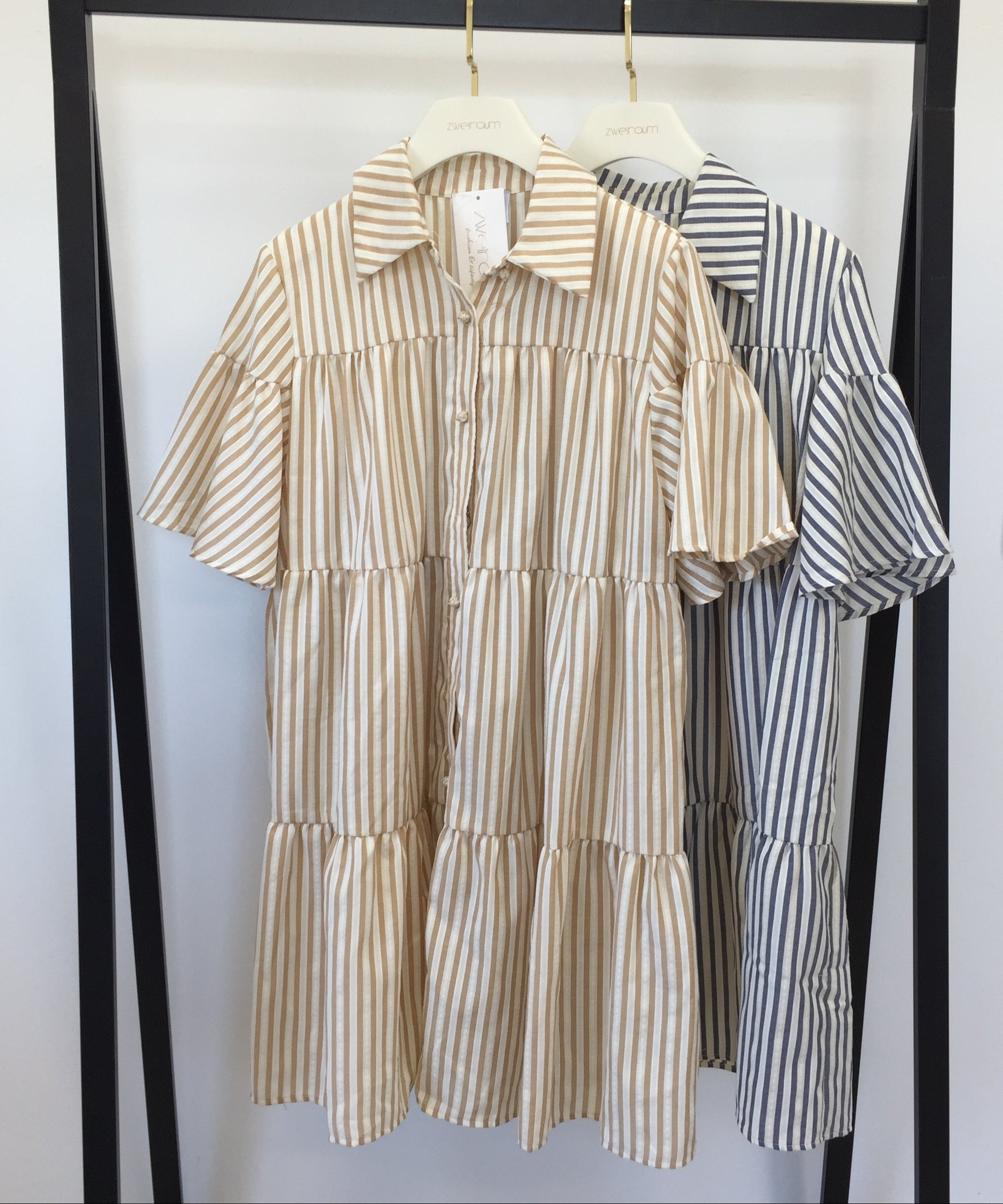 Midi Kleid Stripes mit Statement Knöpfen