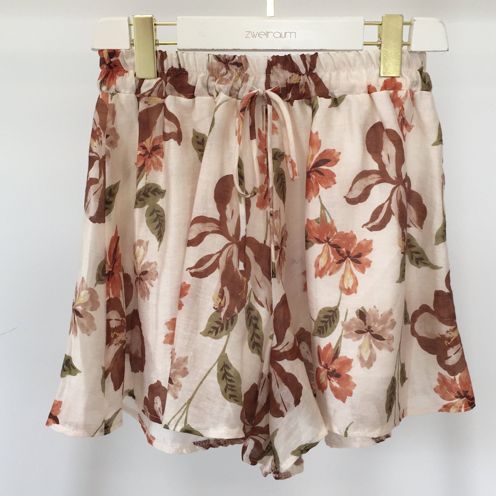 Luftige Flower Shorts