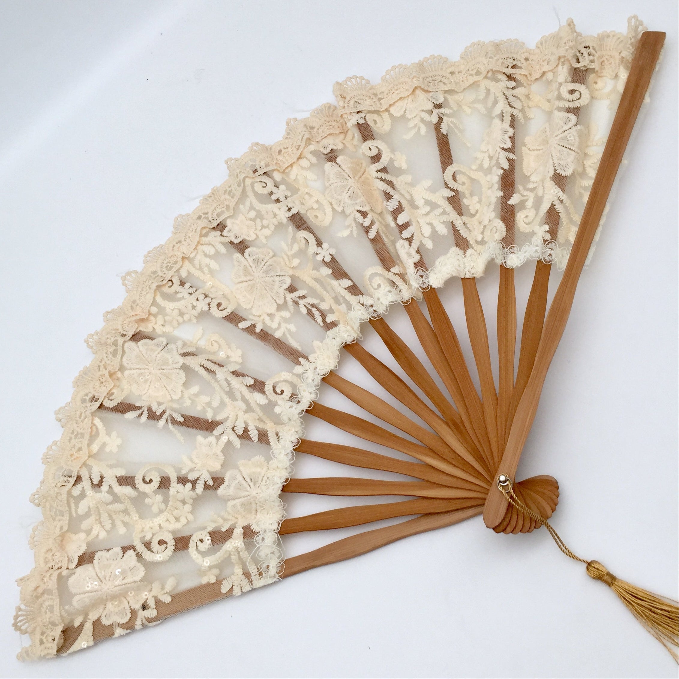 Fächer Lace