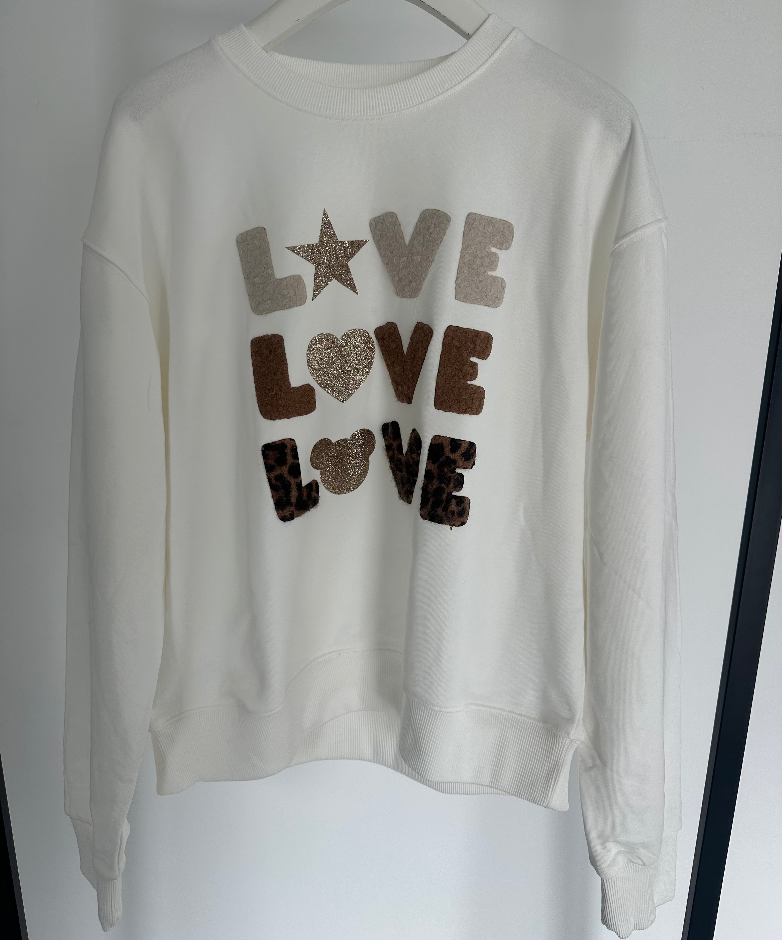 Classic Pullover Love