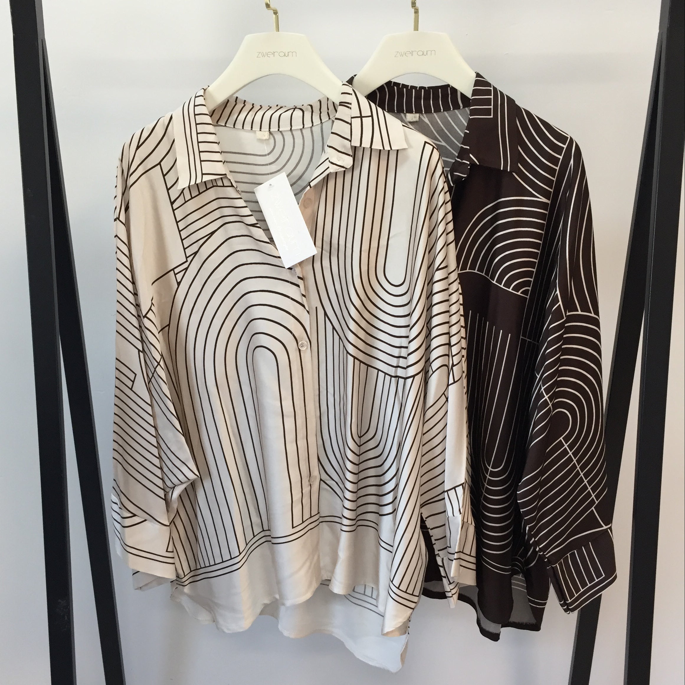 Loose Shirt Rainbow Pattern